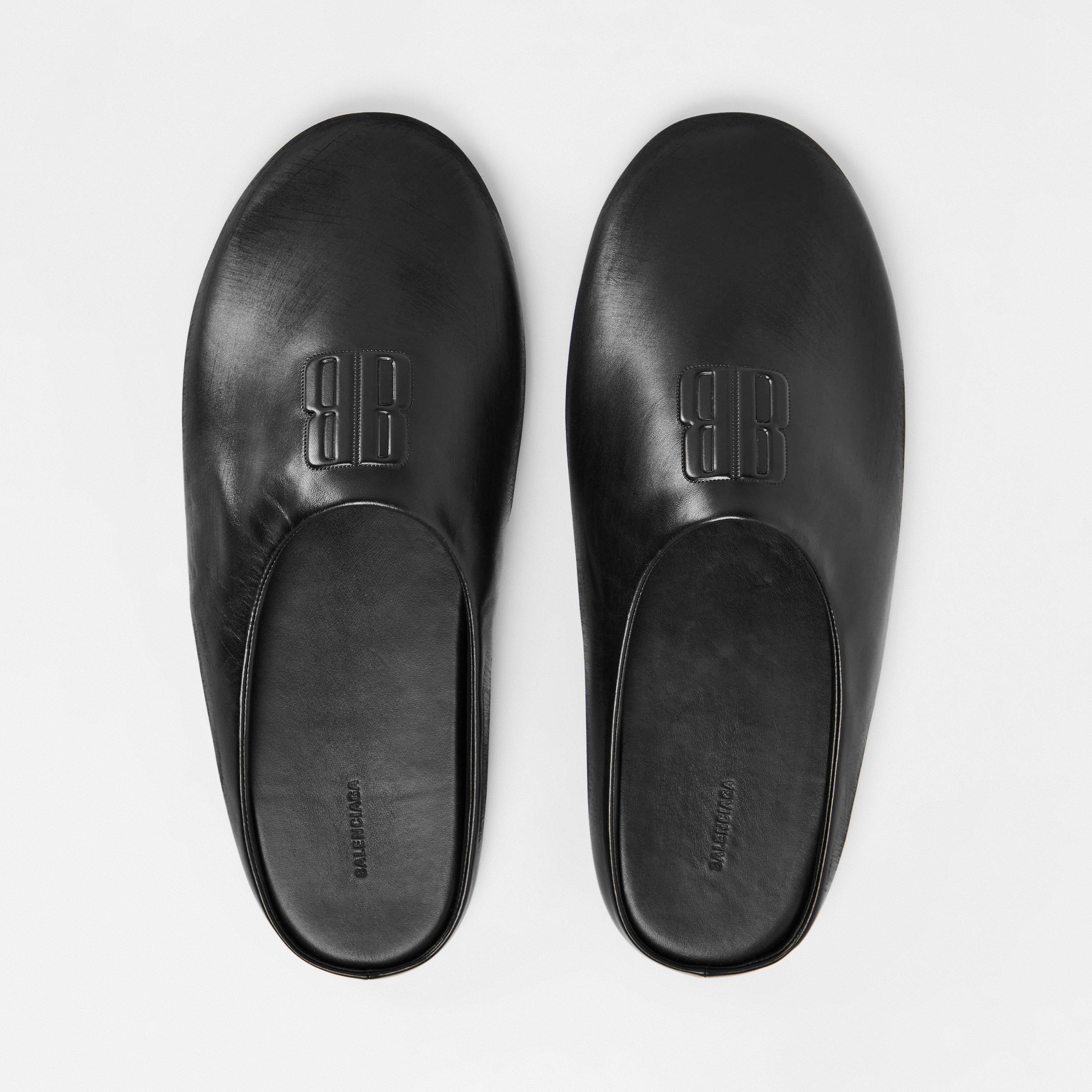 【 BALENCIAGA 】 Chateau フラットミュール Flat Mule Balenciaga Château Flat Mules | Saks Fifth Avenue