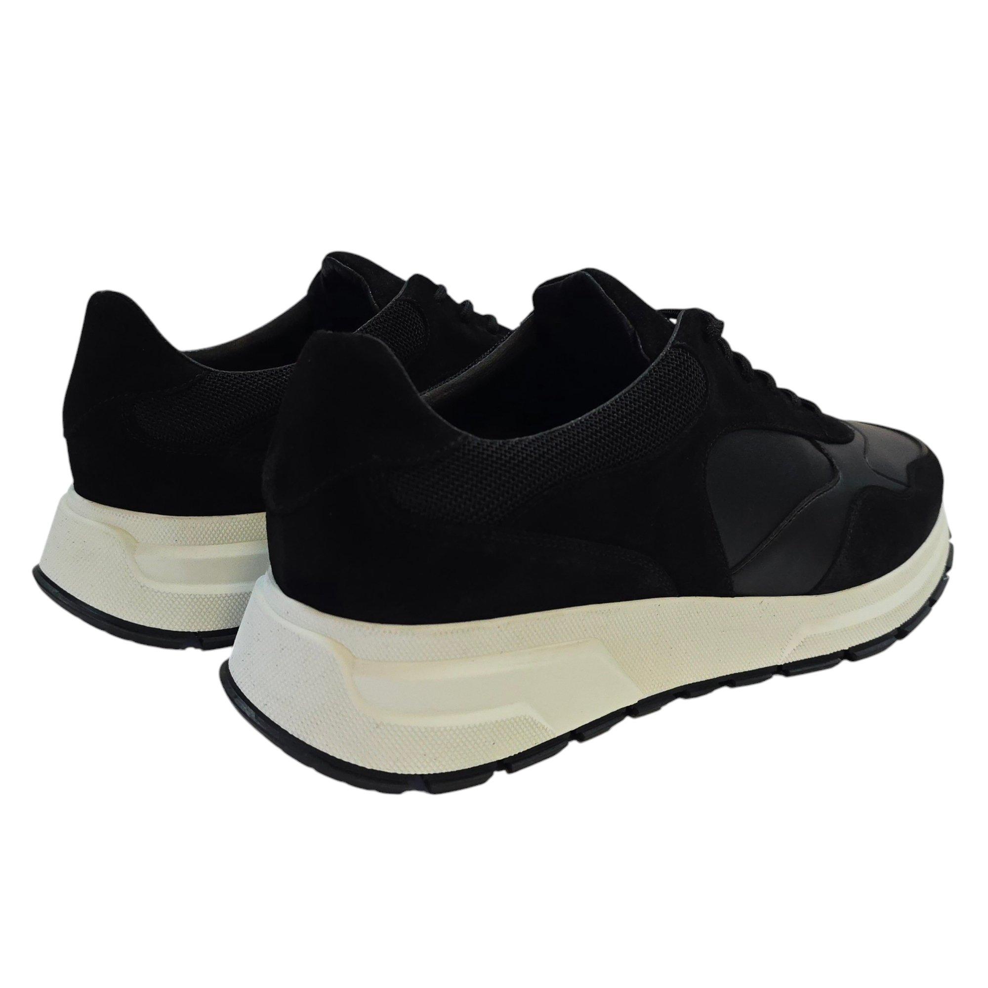 Black - Loyalti - Martin Runners - 4