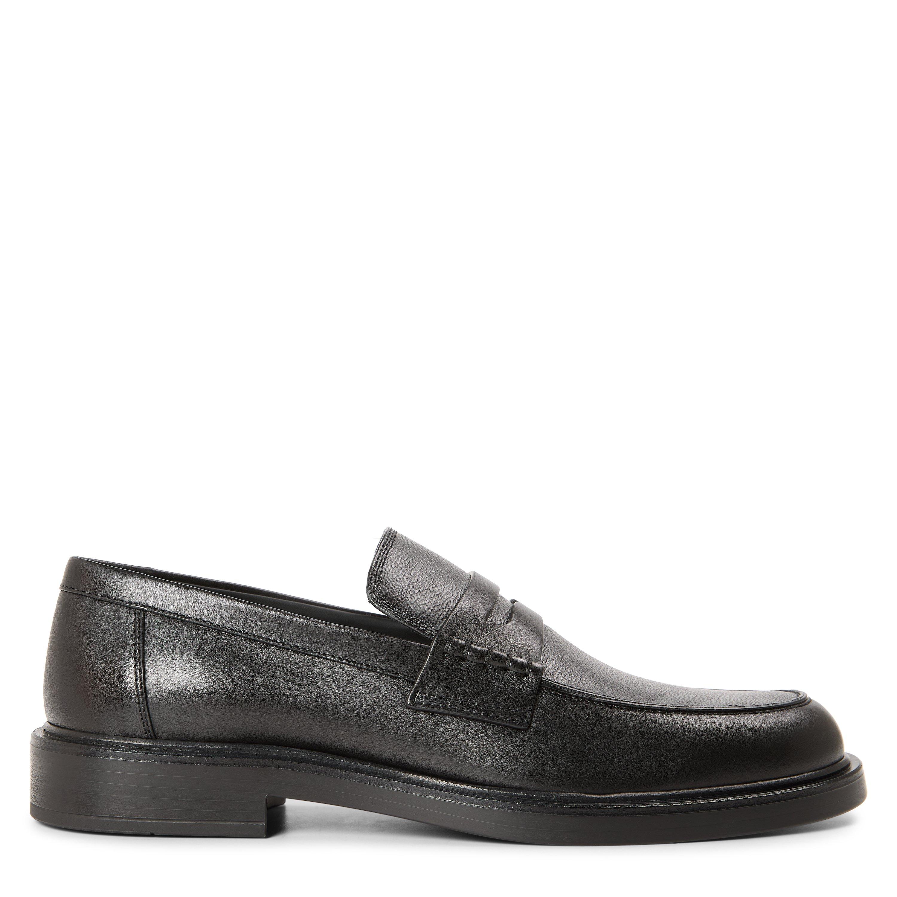 Burberry Burb Pembroke Loafer Sn64