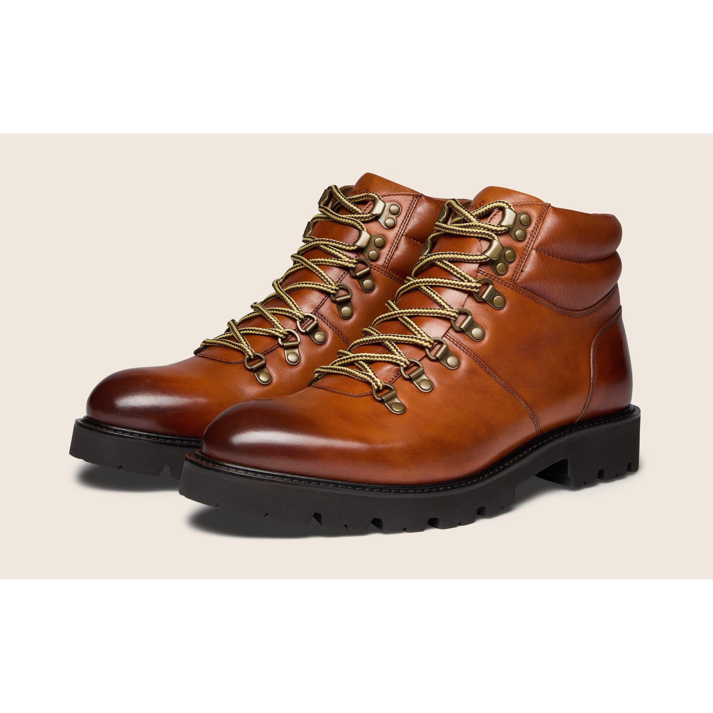 Dark Tan - Oliver Sweeney - Oliver Camerton Hikr Sn64 - 1