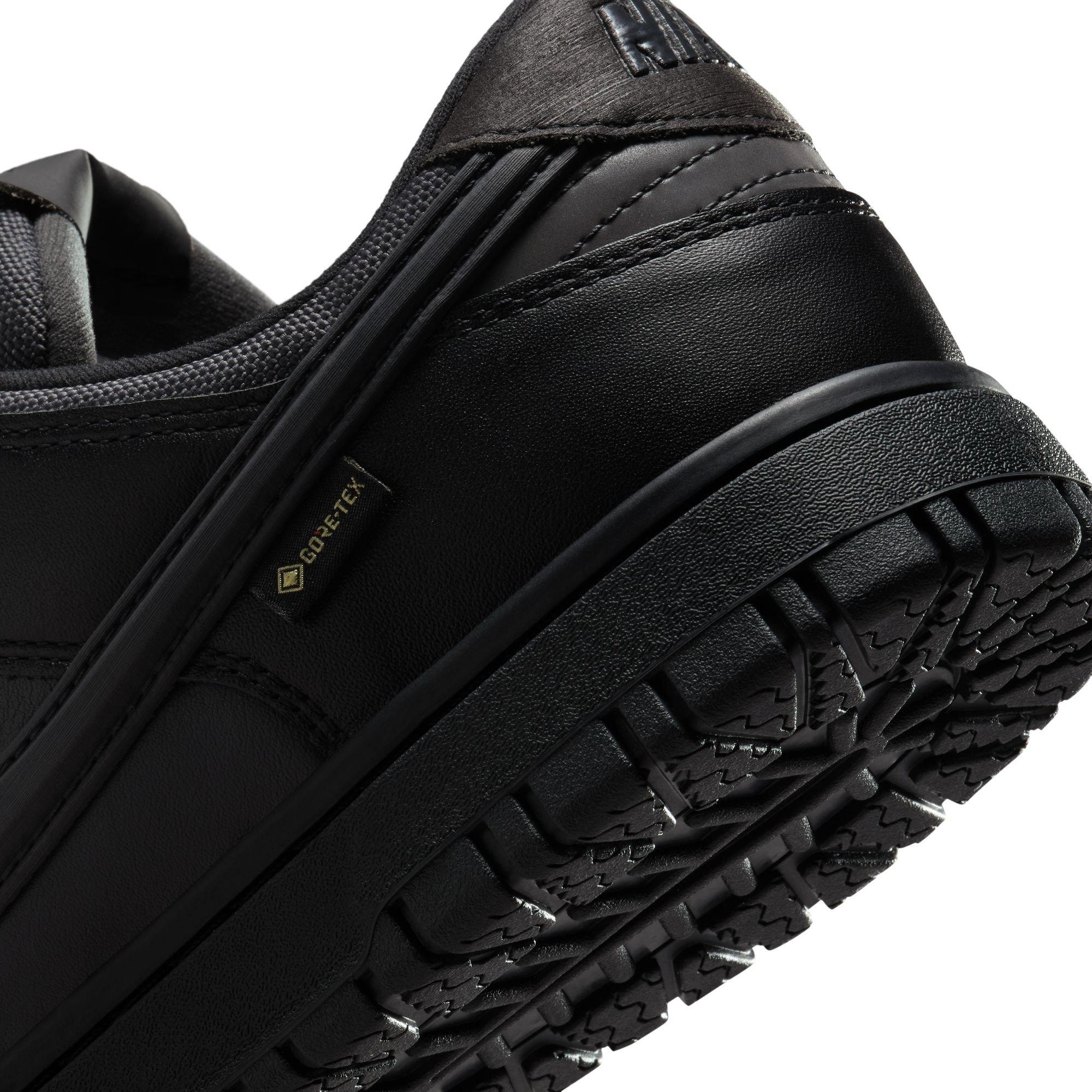 Black - Nike - Men's Dunk Low GTX Leather Runners - 8