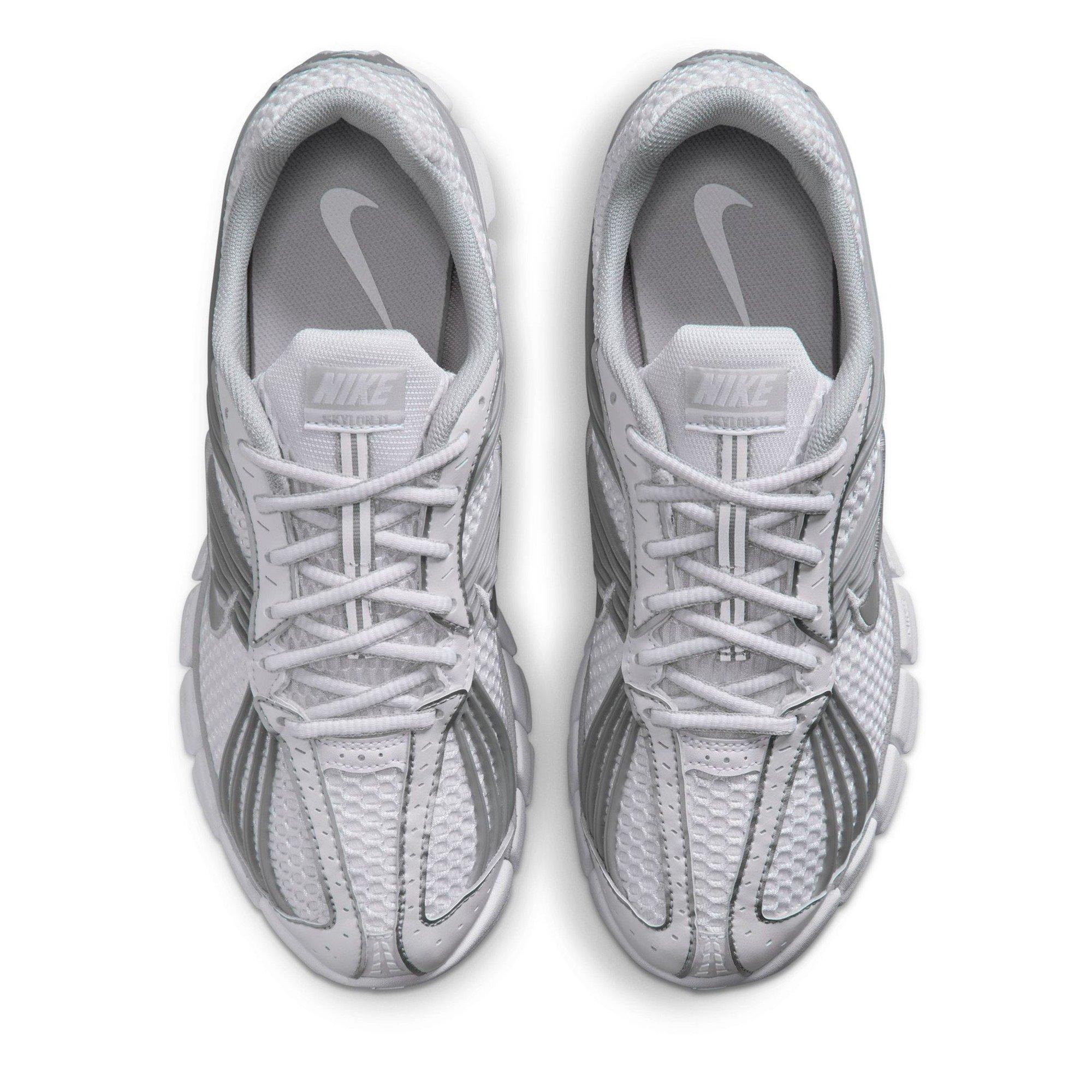 White/Silver - Nike - Women's Zoom Skylon 11 Runners - 5
