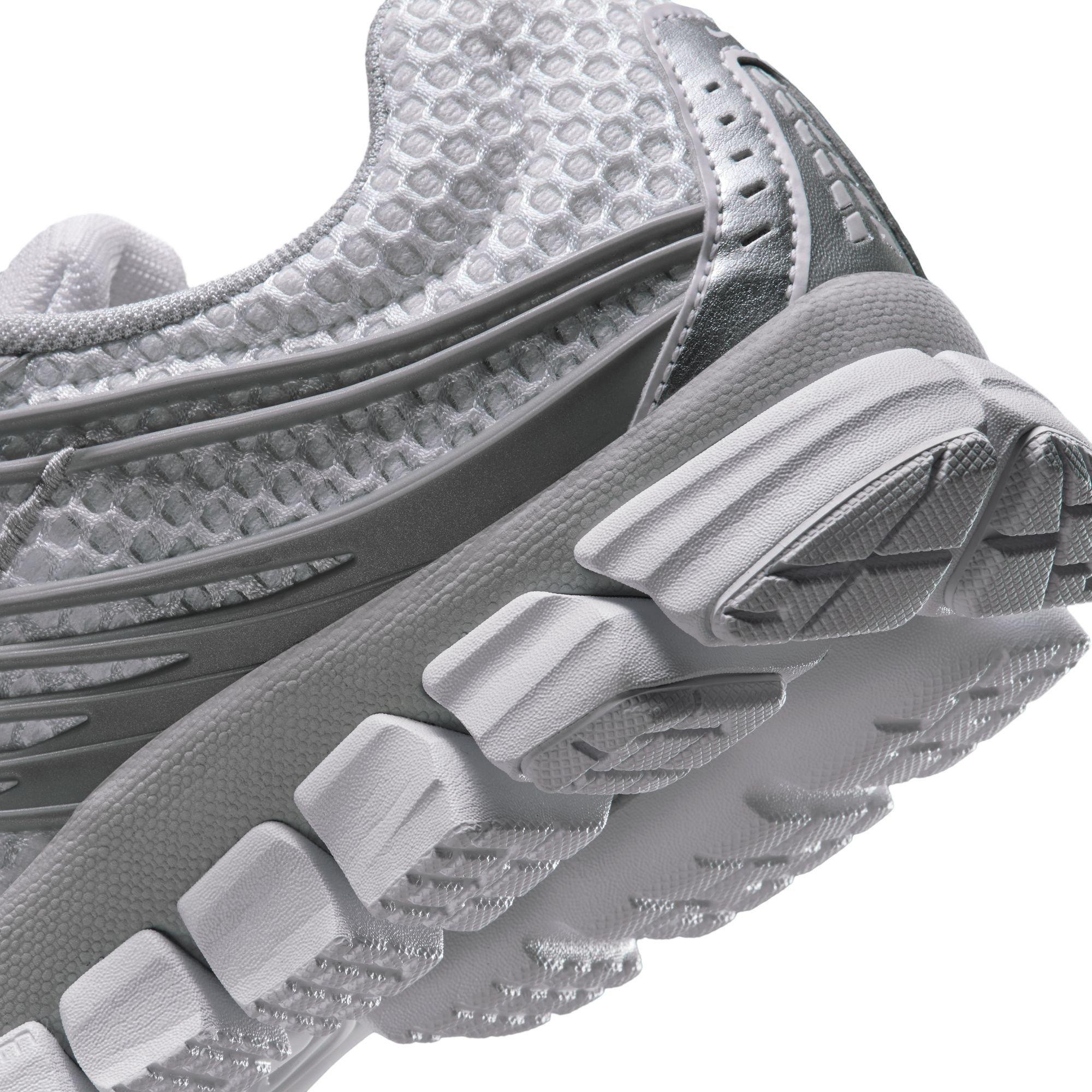 White/Silver - Nike - Women's Zoom Skylon 11 Runners - 8