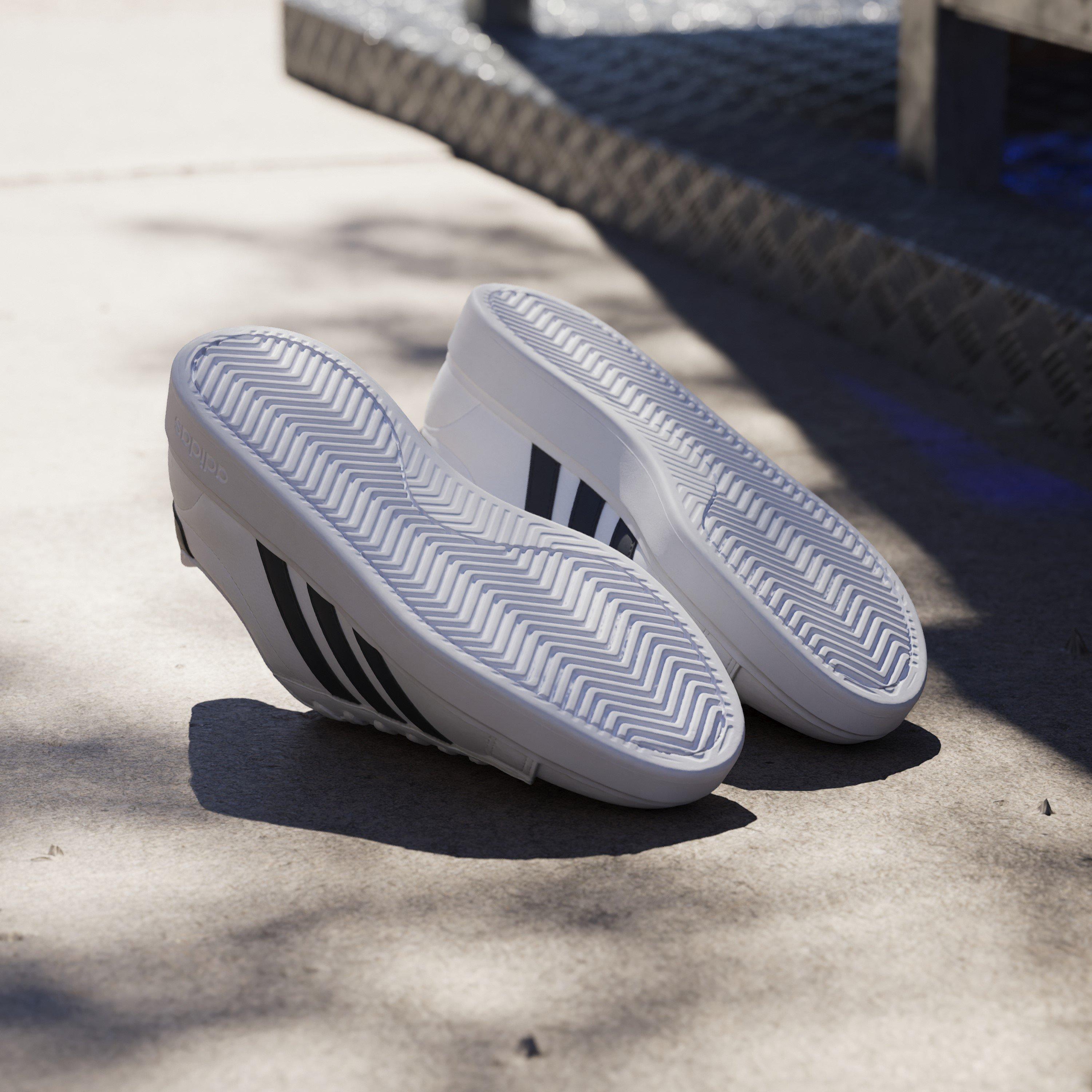 White/Legend In - adidas - Low-Top Trainers - 11