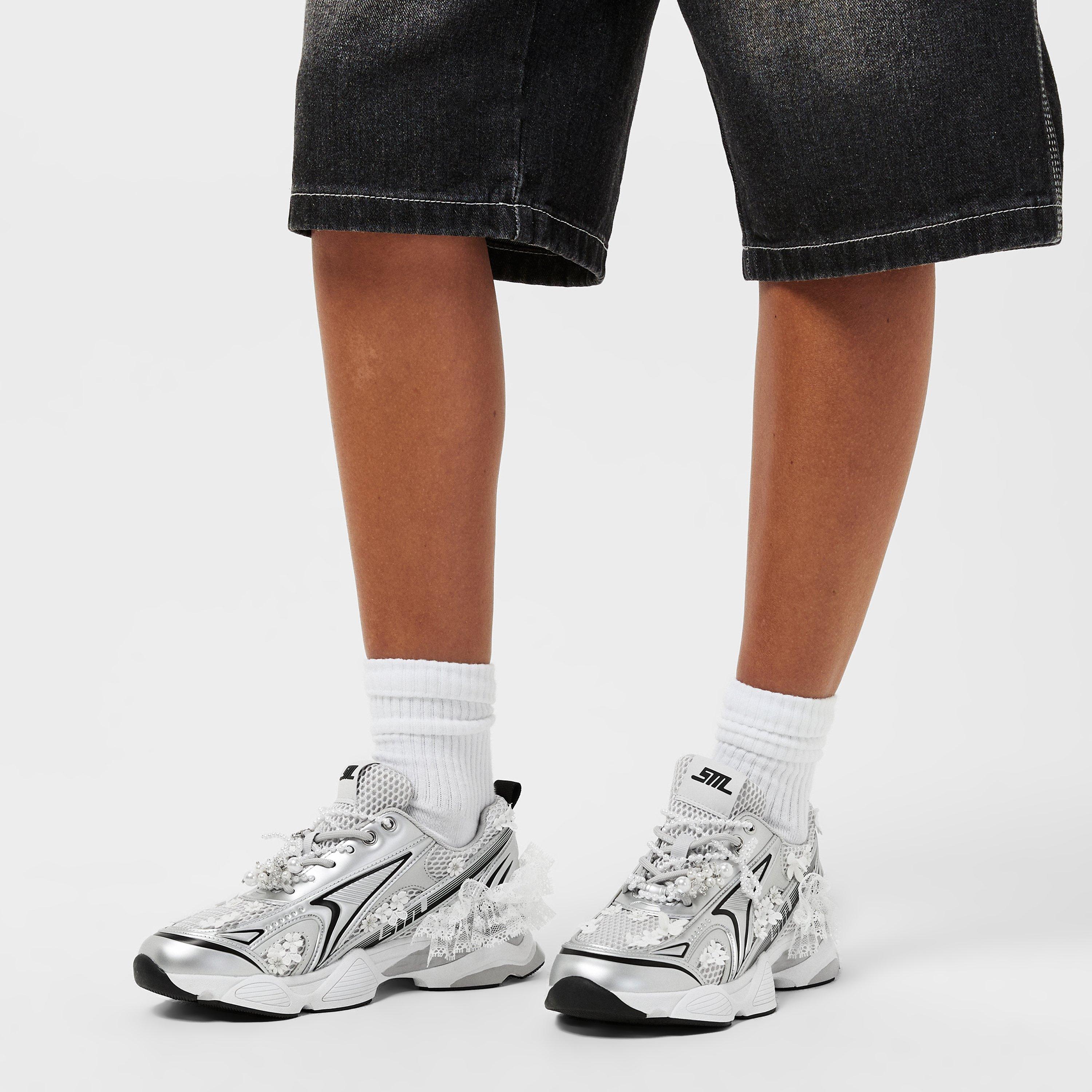 Silver - Steve Madden - Women's Simmie Heritage Low-Top Trainers - 2