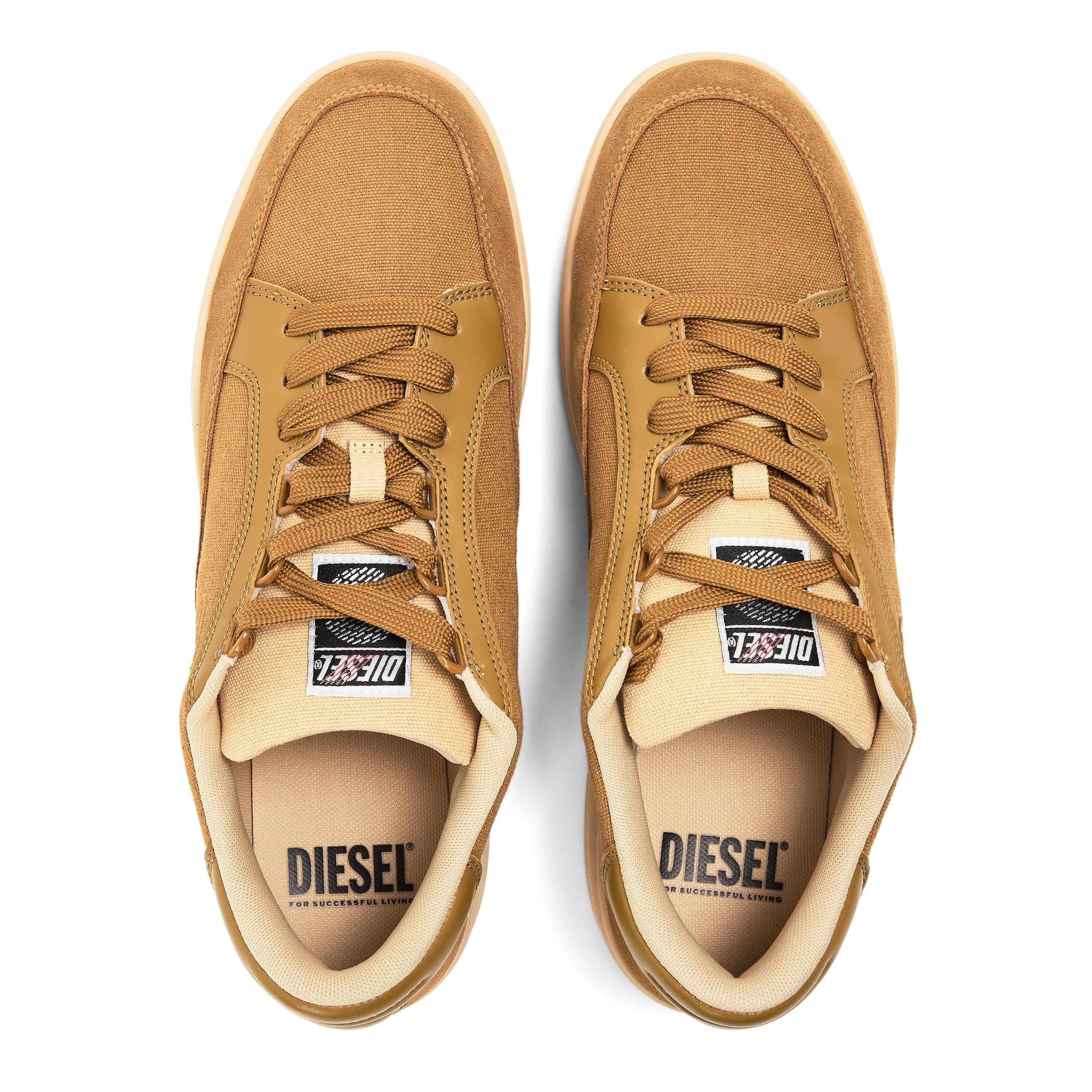 Dayisel Ricourt Diesel Men's Sina Court Trainers | USC