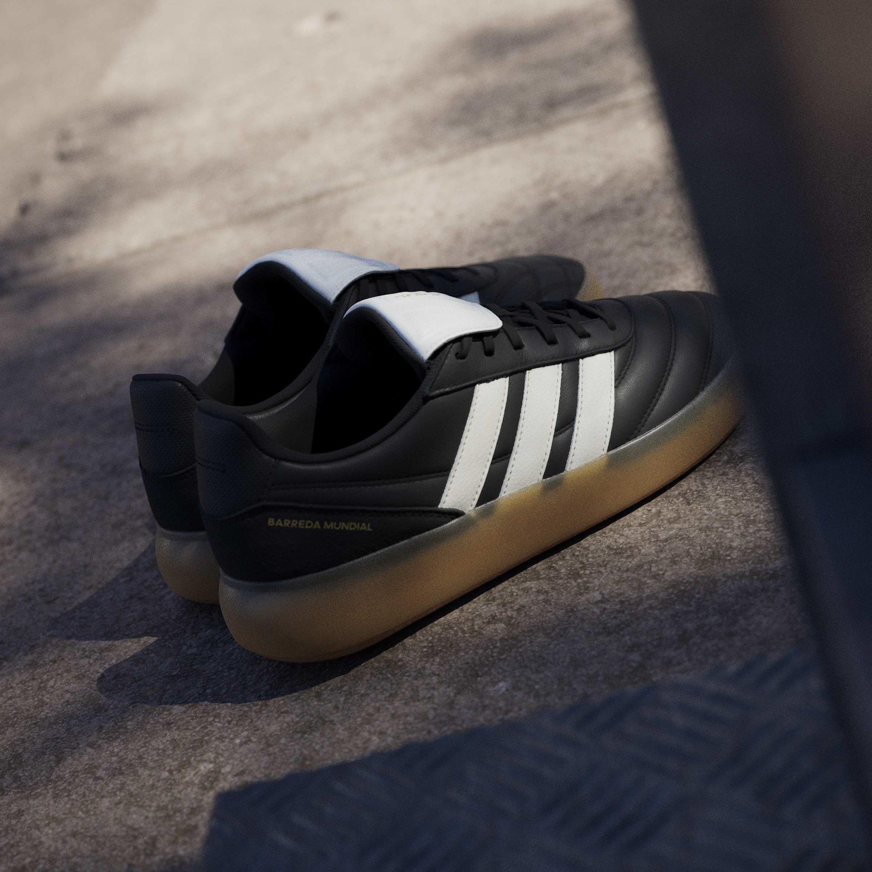 Black/Wht/Gum - adidas - Barreda Mundial Trainers - 13