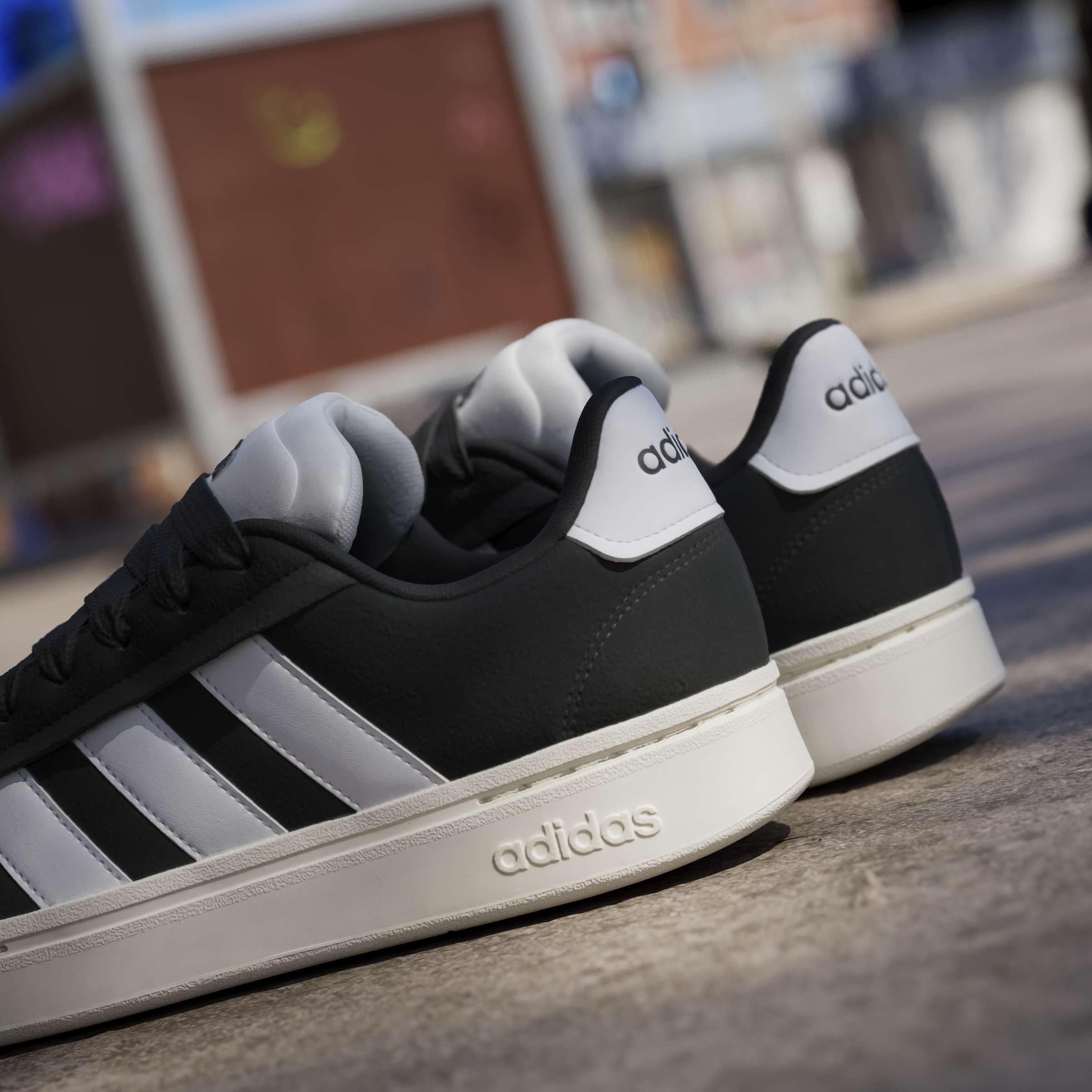 Noir/Blanc - adidas - Grand Court Alpha 00s Trainers Mens - 15