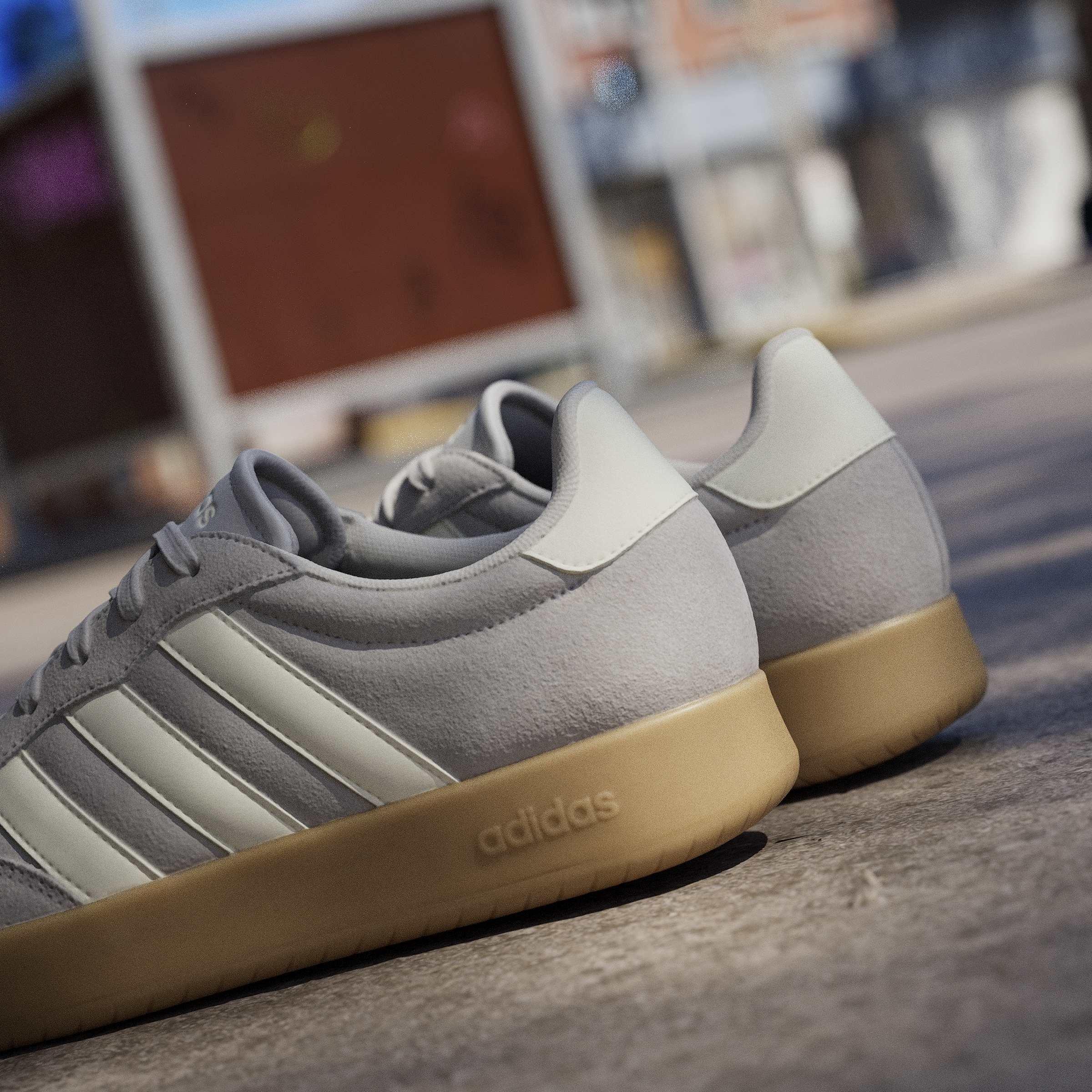 Grau Zwei/Creme - adidas - Adidas Barreda 99 - 16
