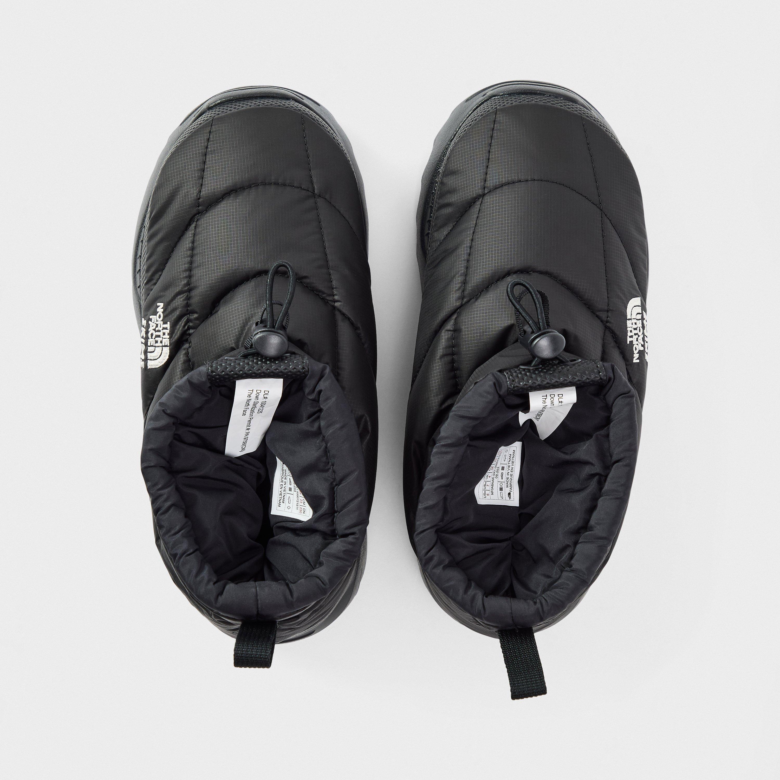 SK Onyx - TNF x Skims - Womens Nuptse Traction Chukka - 5