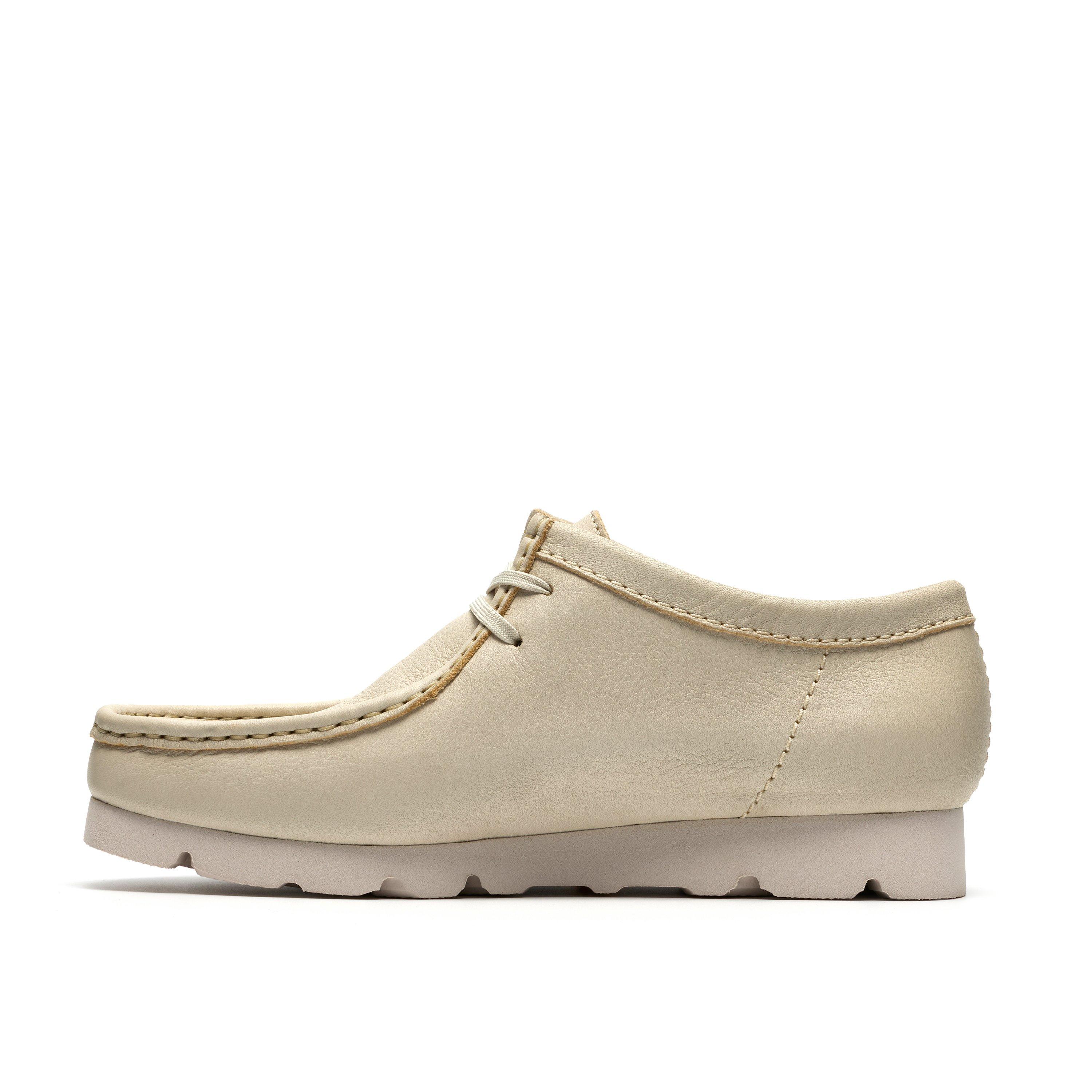 White Leather - Clarks Originals - Men's Wallabee GTX Moc Toe Formal Shoes - 2