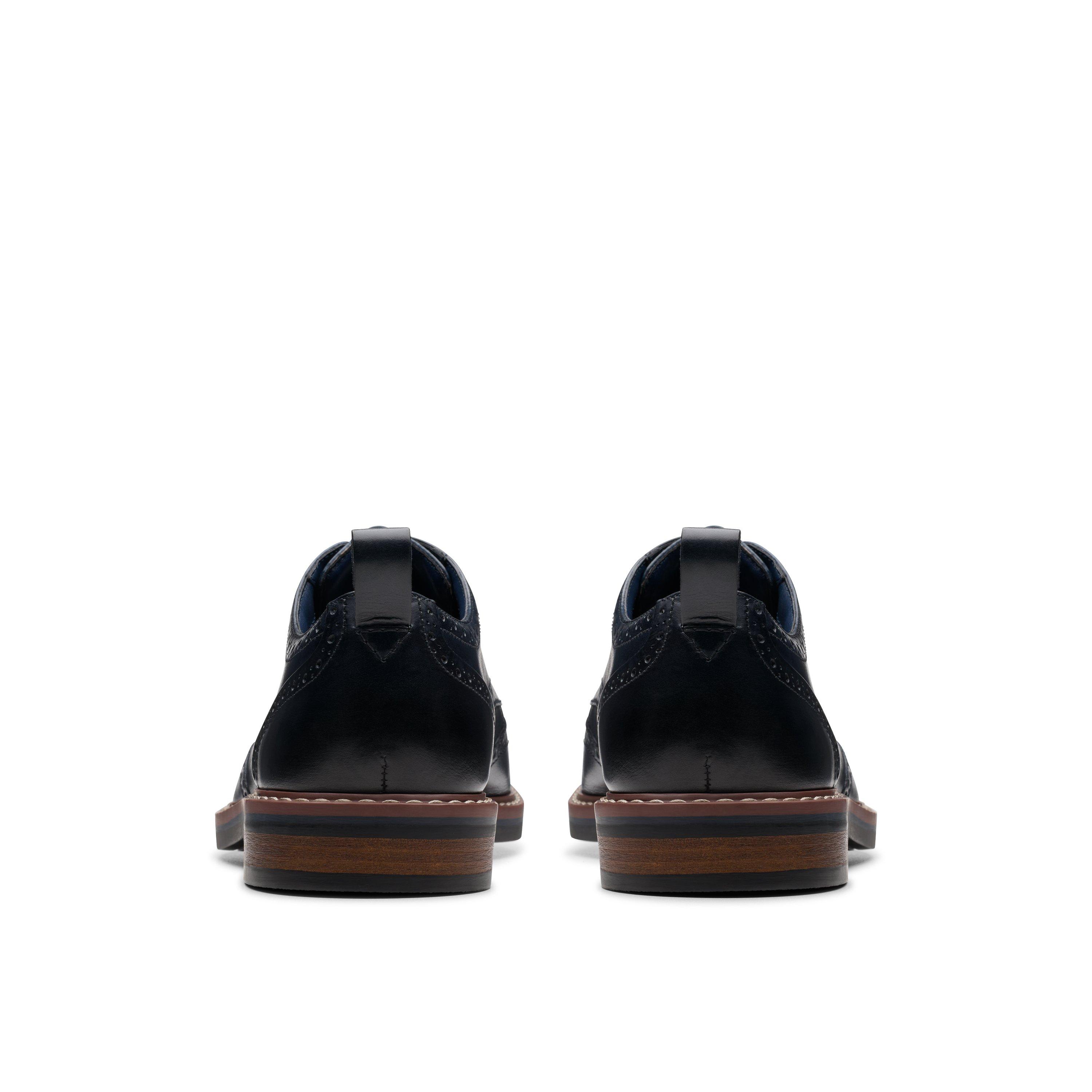 Marineblødt læder - Clarks - Men's Brogues - 5