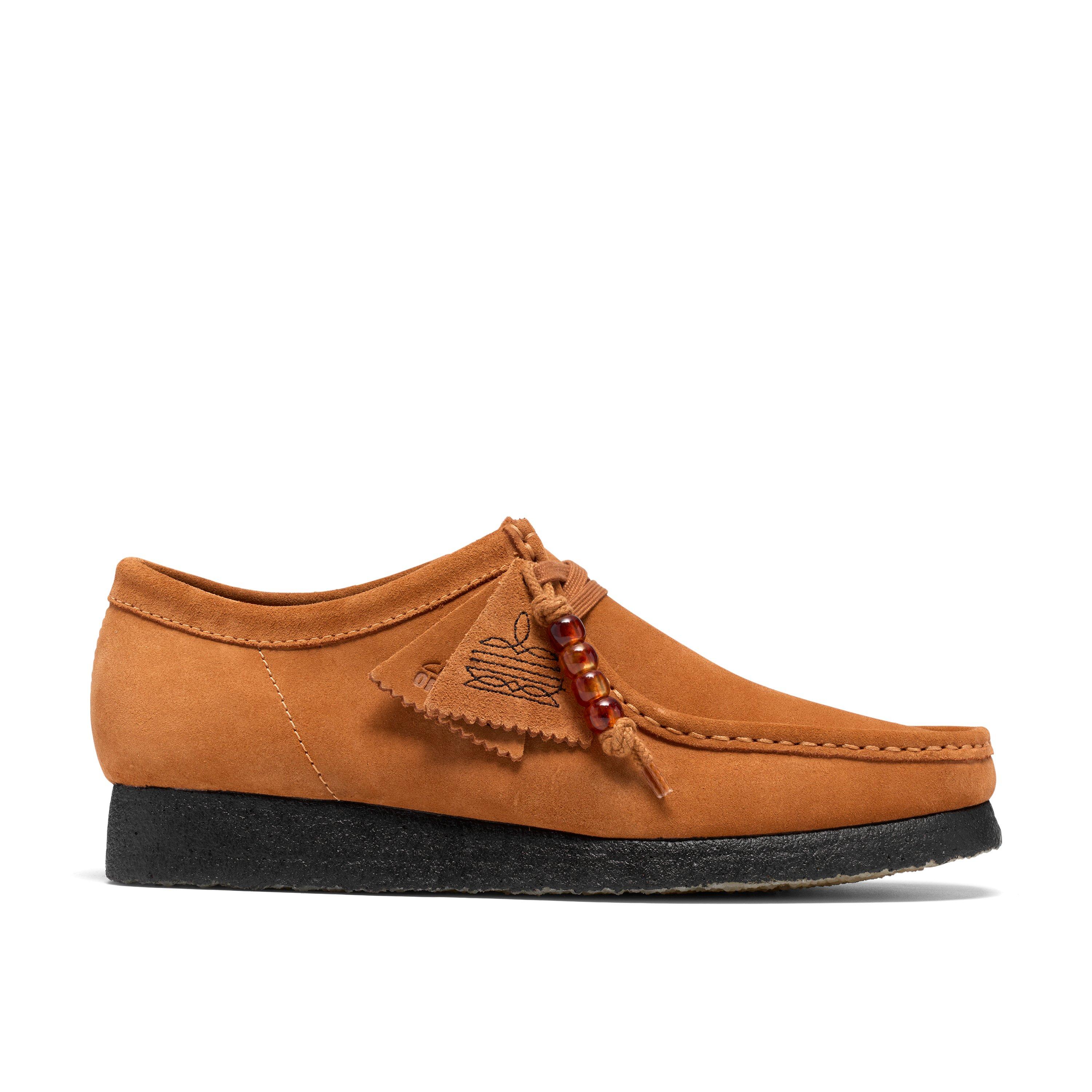 Ginger Suede - Clarks Originals - Men's Wallabee Lo Moc-Toe Shoes - 1
