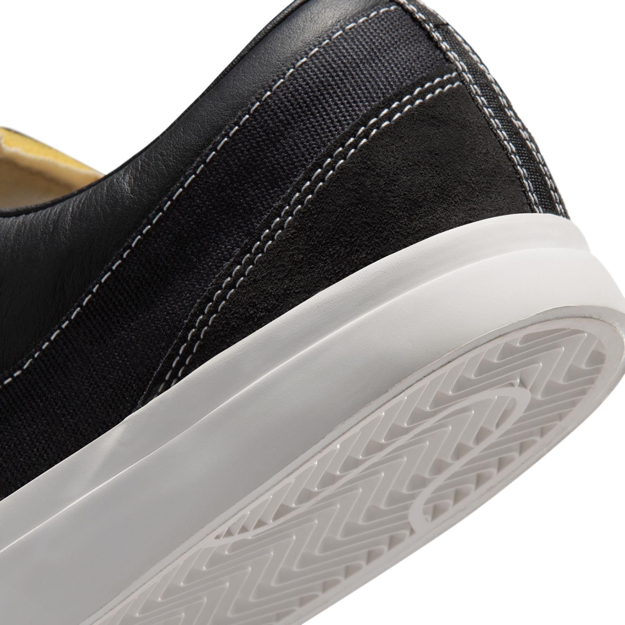 Blk/Blk/Sail - Nike - Nike Blazy Trnr Sn72 - 8