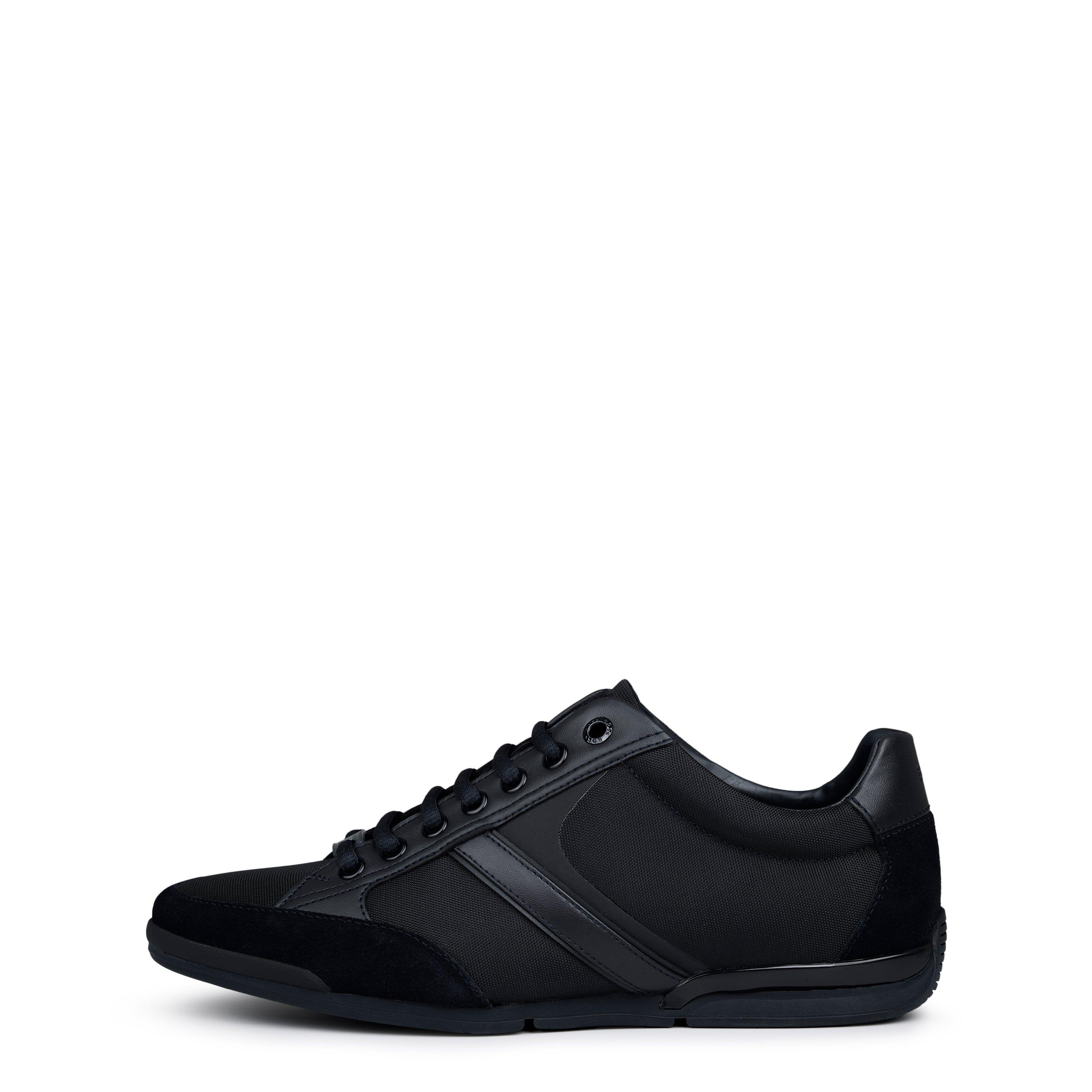 Saturn Mesh Trainers