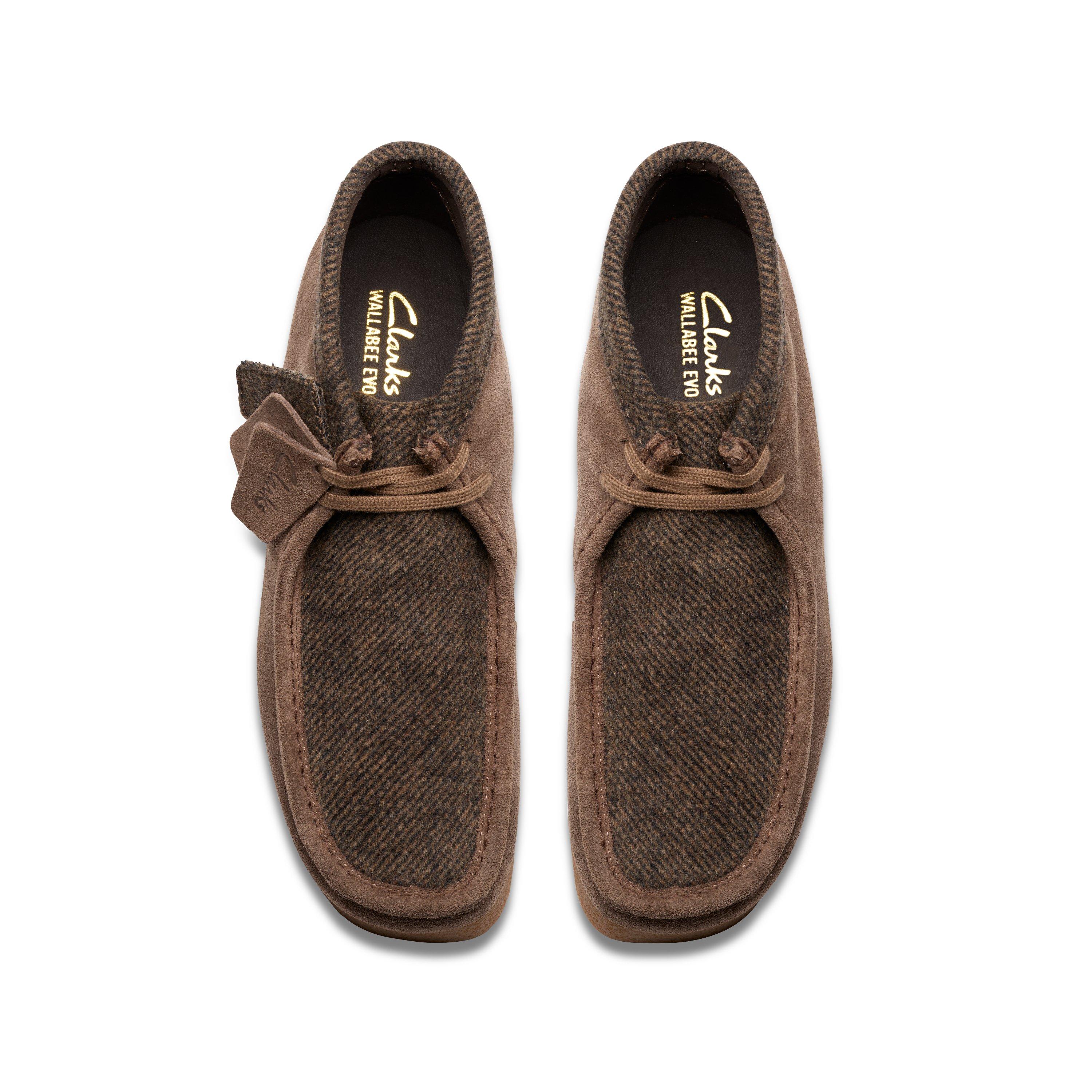 Brown Combi - Clarks - Men's Wallabee Chukka Boot - 5