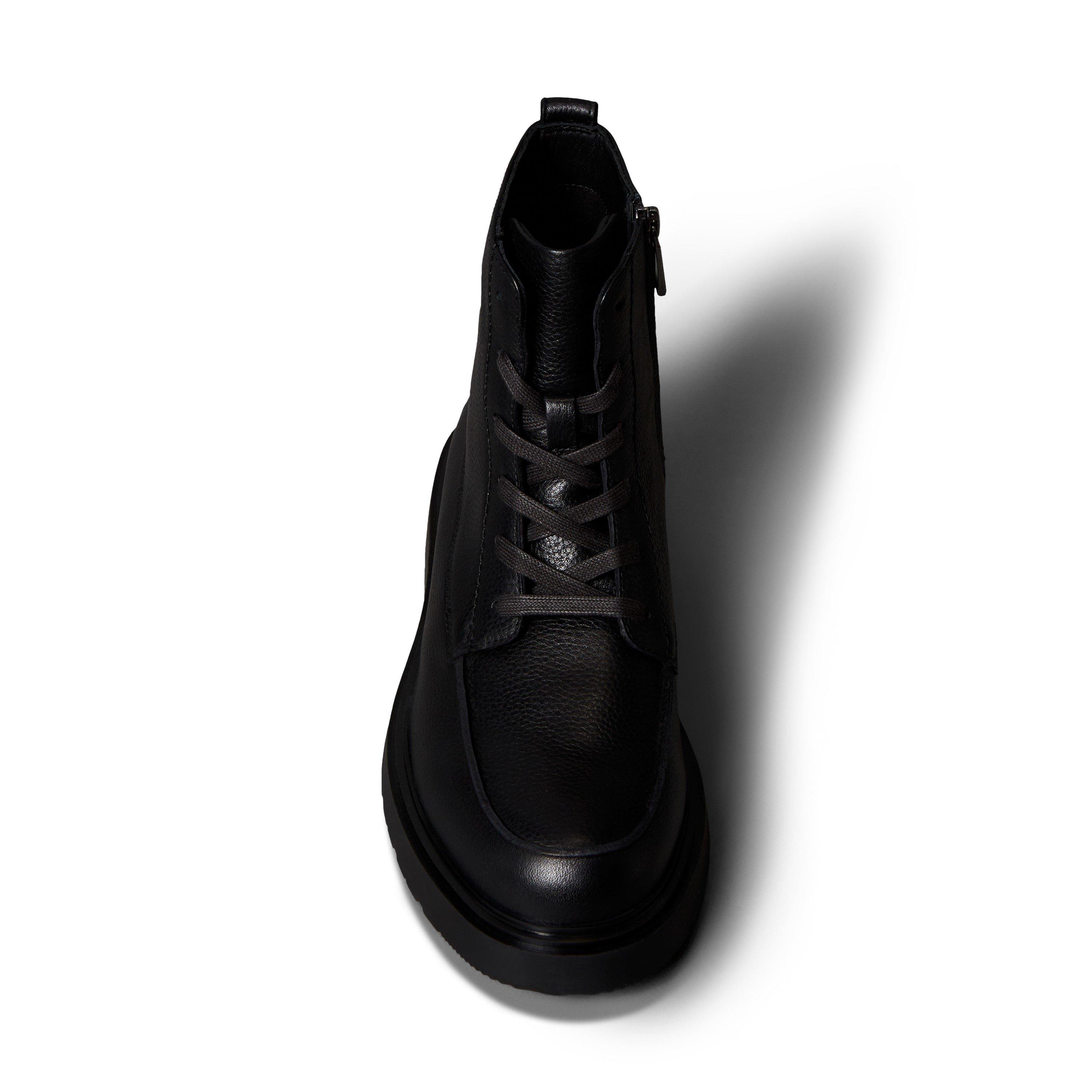 Triple Black - Calvin Klein - Men's Leather Chukka Boots - 4