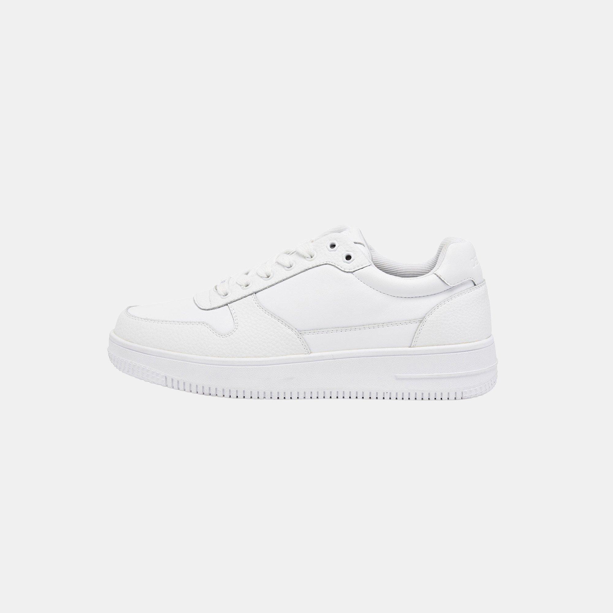 Triple White - Nicholas Deakins - Deakins Maverick Sn99 - 2