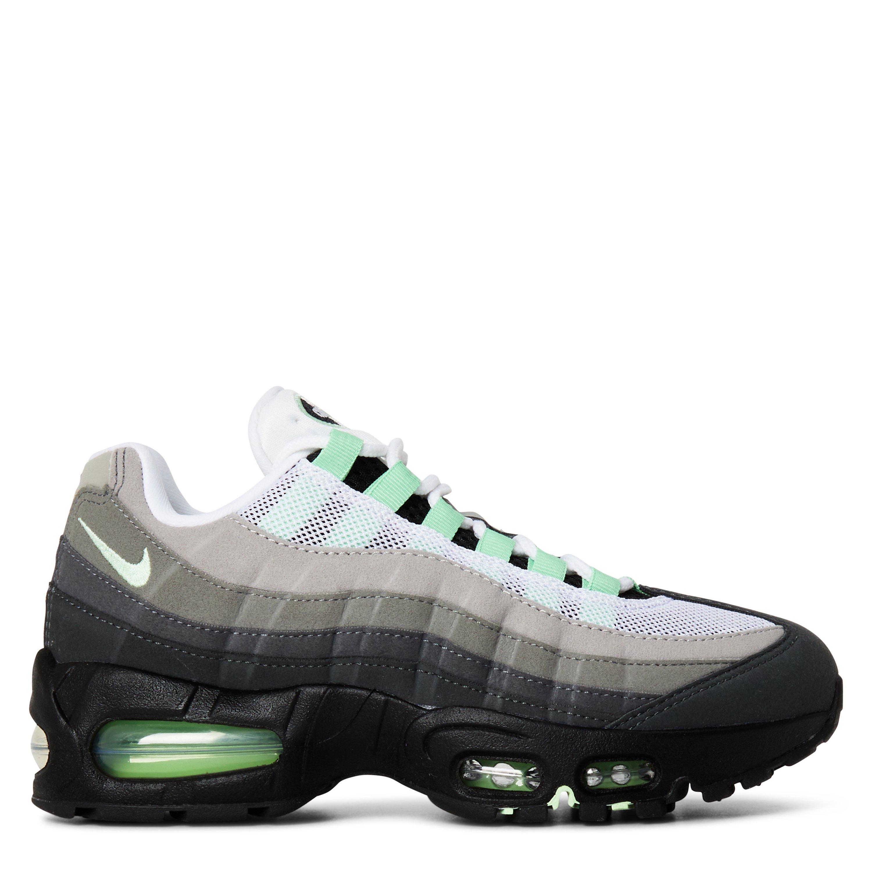 Black/Mint