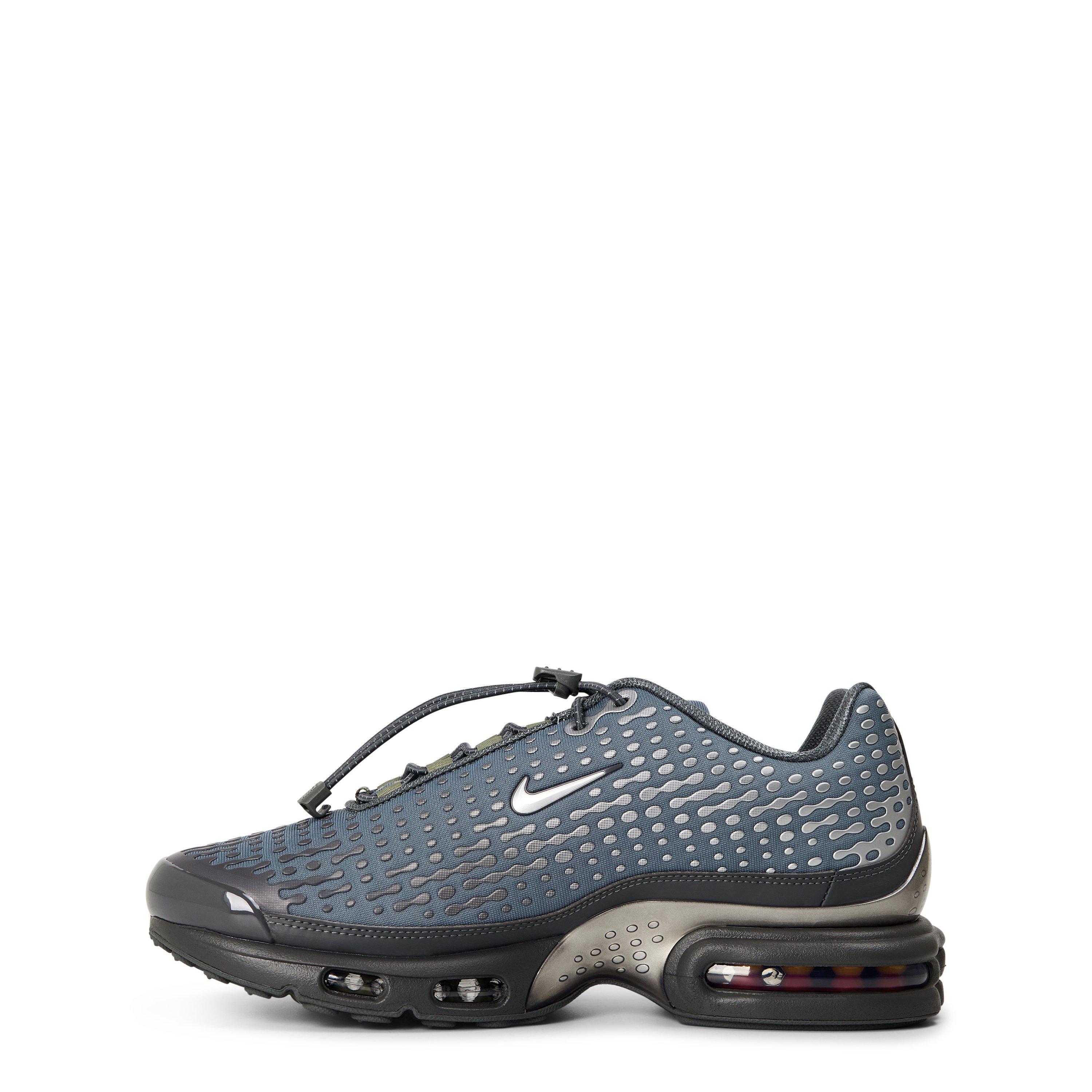 Smoke Grey - Nike - Mens Air Max Plus VII Low-Top Trainers - 2