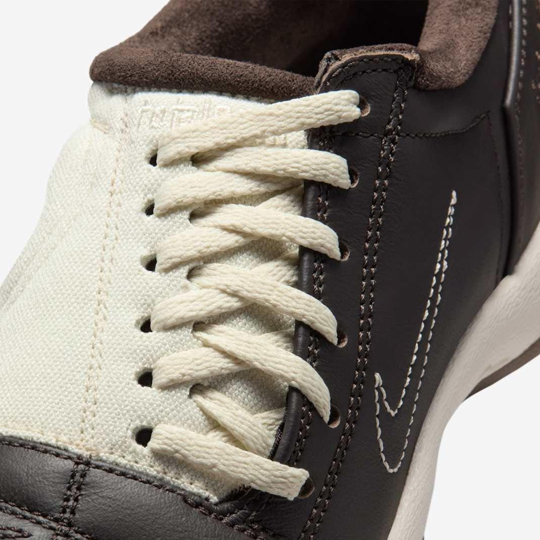 Soft Pearl - Nike - Women's Total 90 Low-Top Trainers - 7