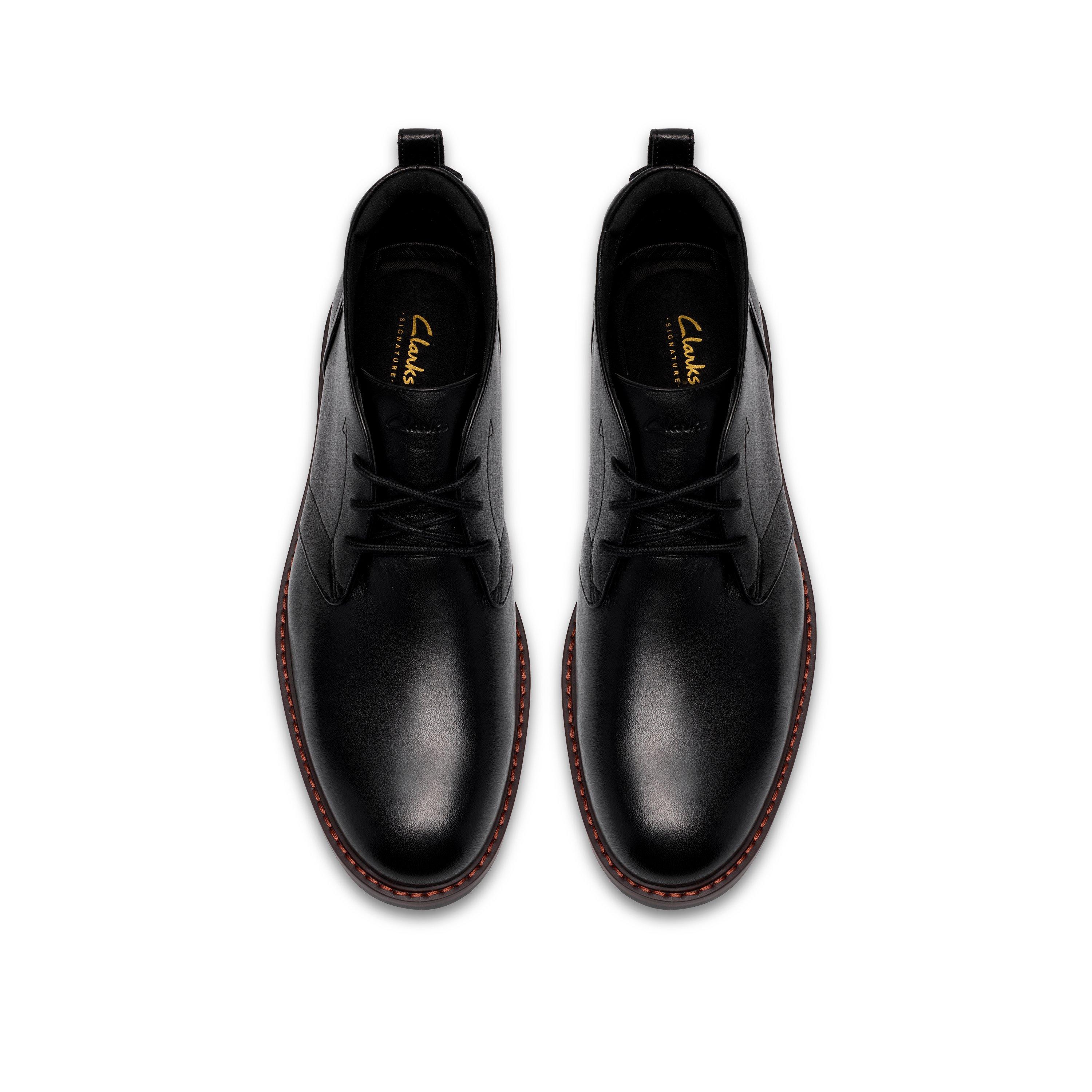 Black Leather - Clarks - Men's Aldwin 2 Leather Waterproof Chukka Boots - 6
