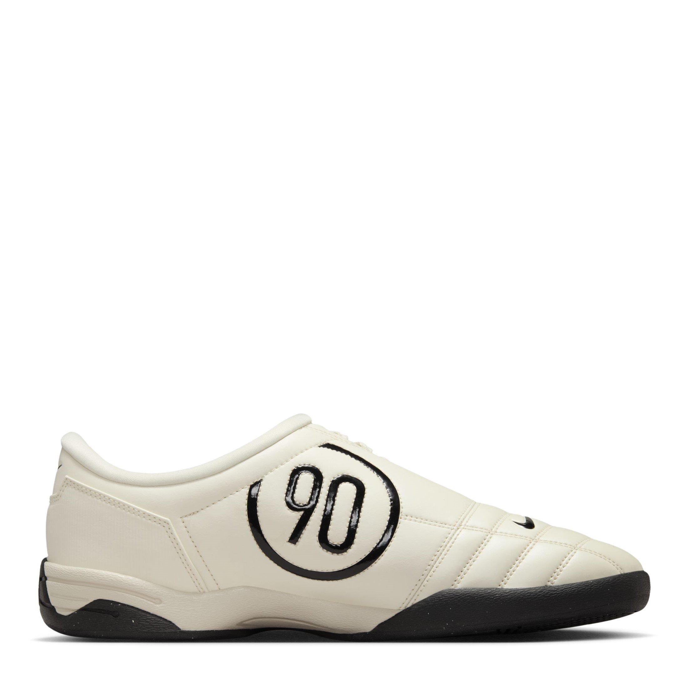 T90 Low Football Trainer