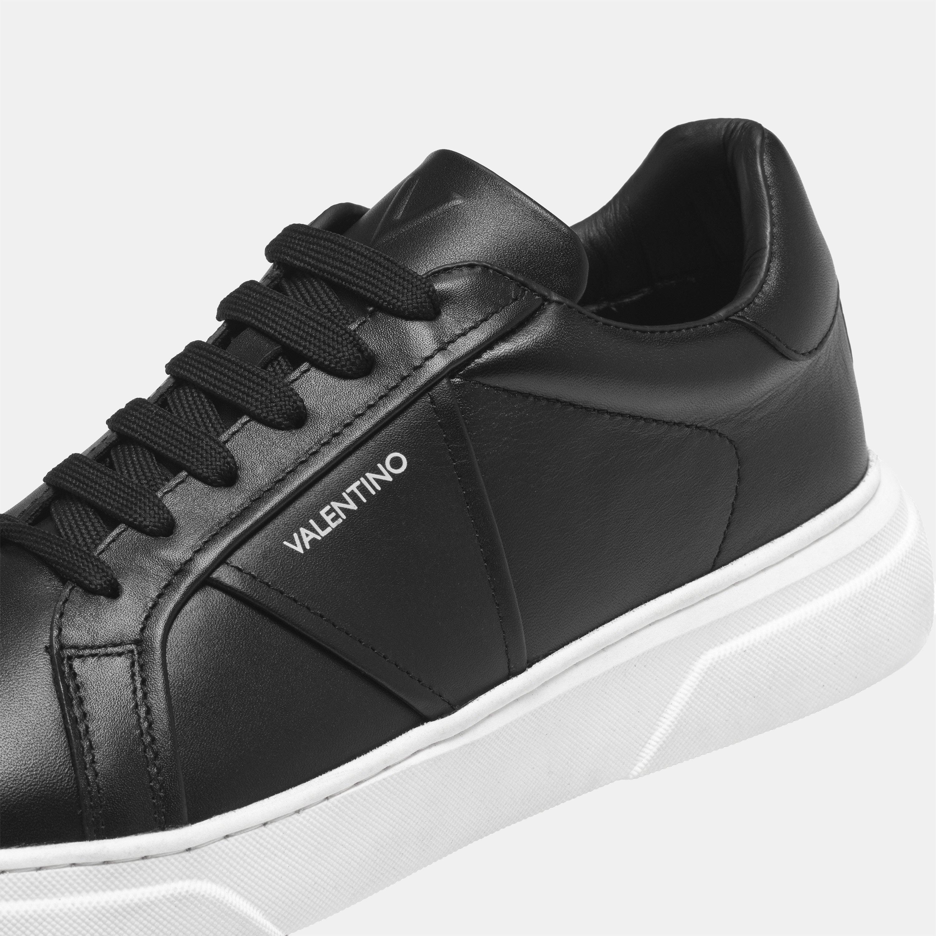 550 Black - Valentino - Men's Stunny Leather Low-Top Trainers - 5
