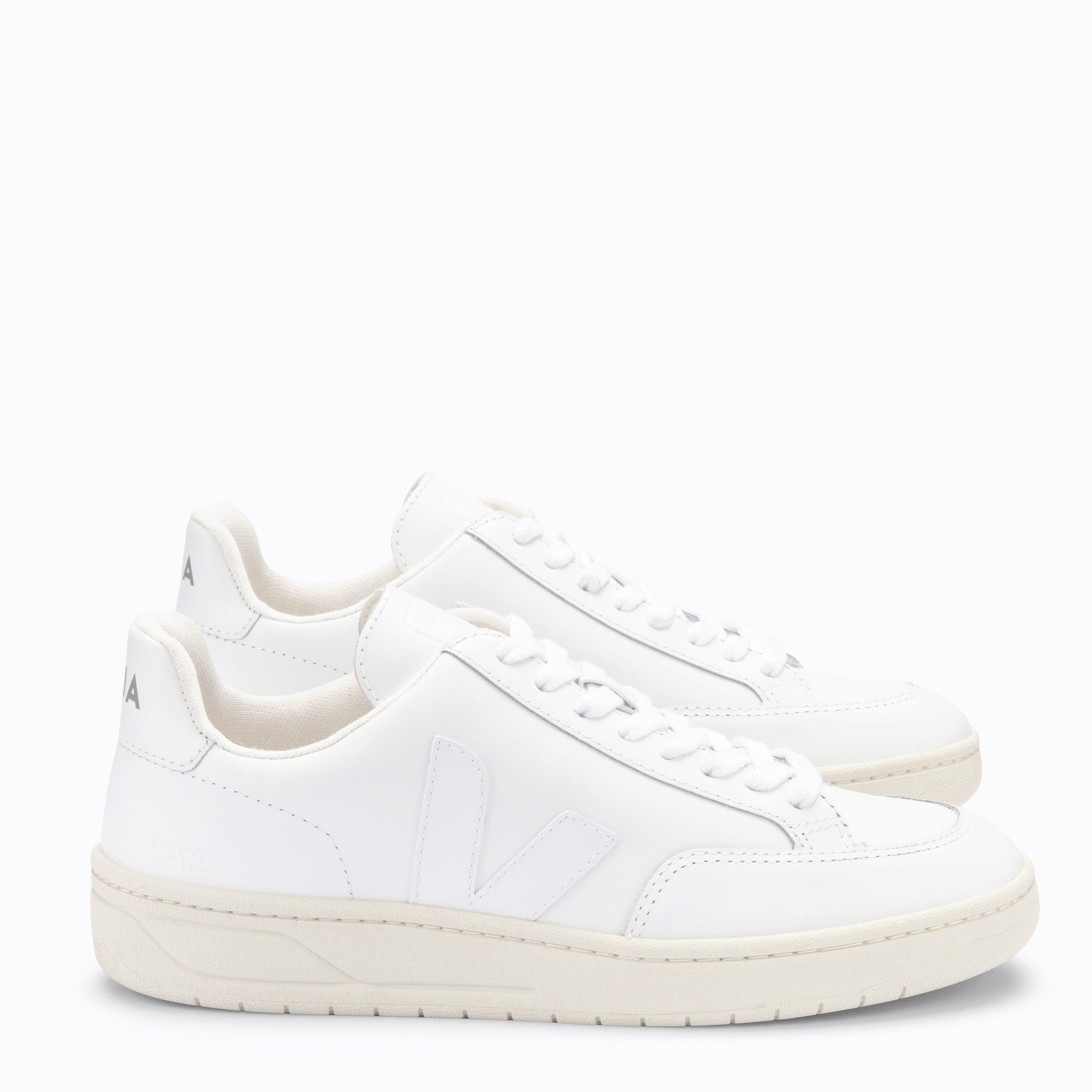 Extra White - Veja - V-12 - 3