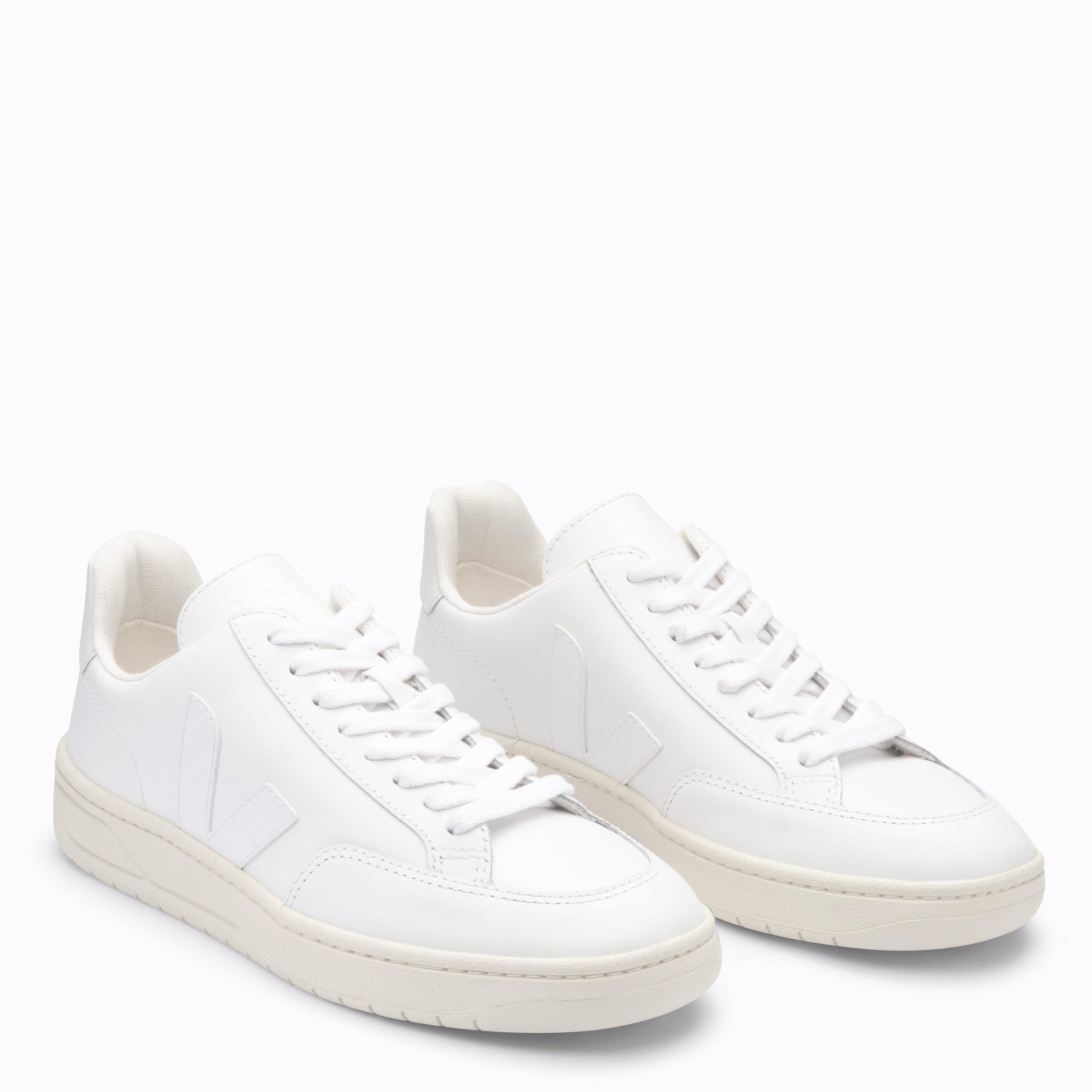 Extra White - Veja - V-12 - 4