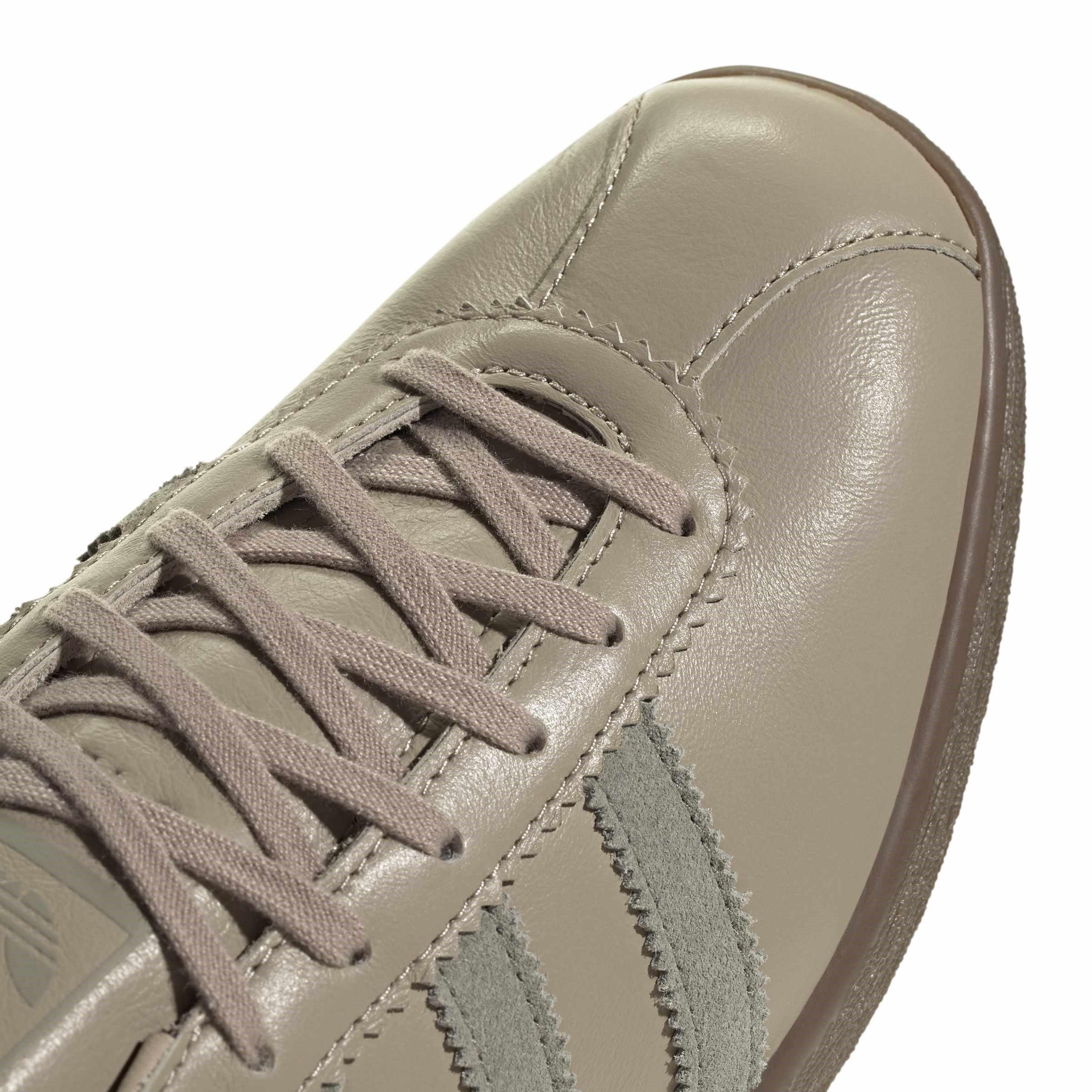 Trace Khaki - adidas Originals - Originals Trainers - 8