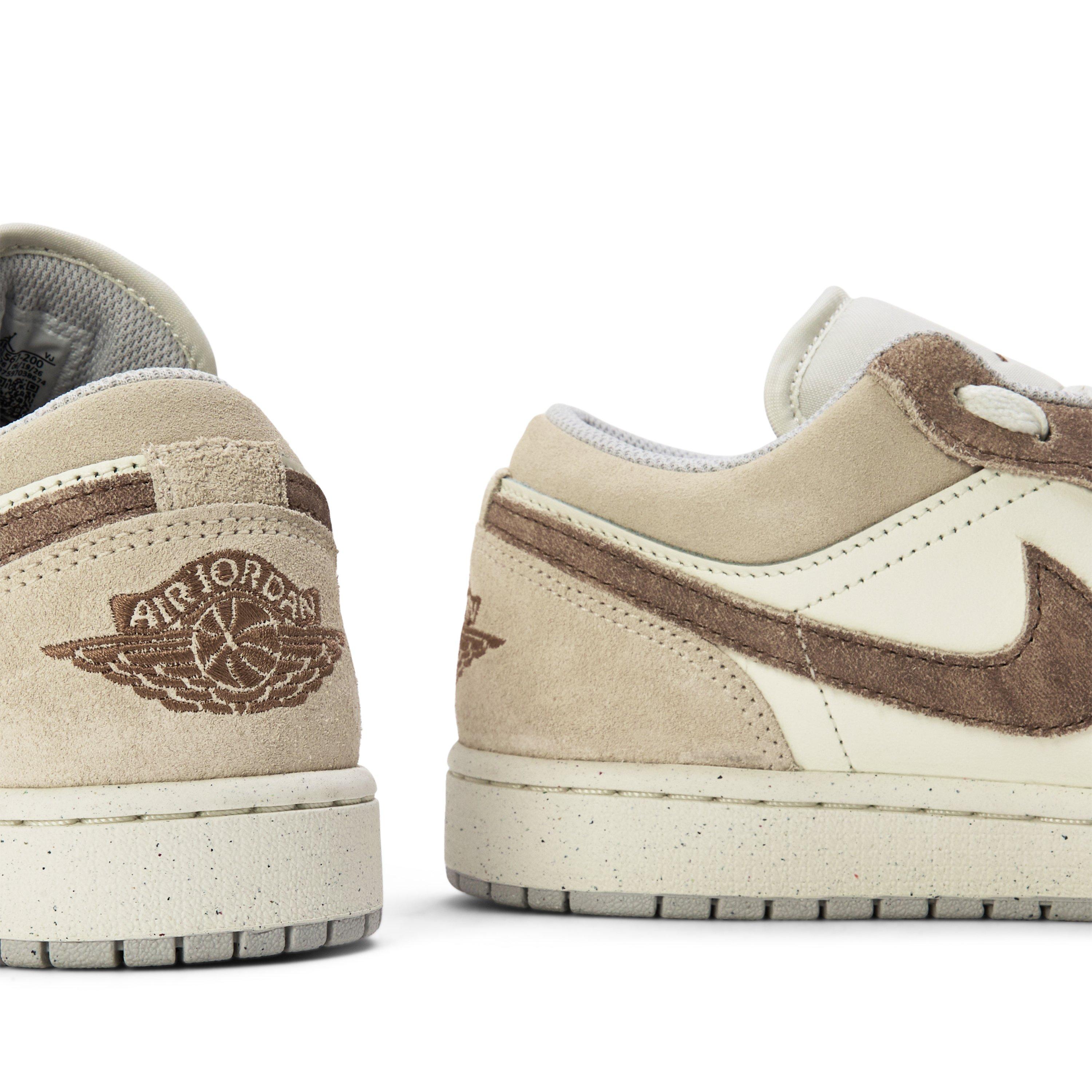 Legend Lt Brown - Nike - Men's Air Jordan 1 Low SE Low-Top Trainers - 3