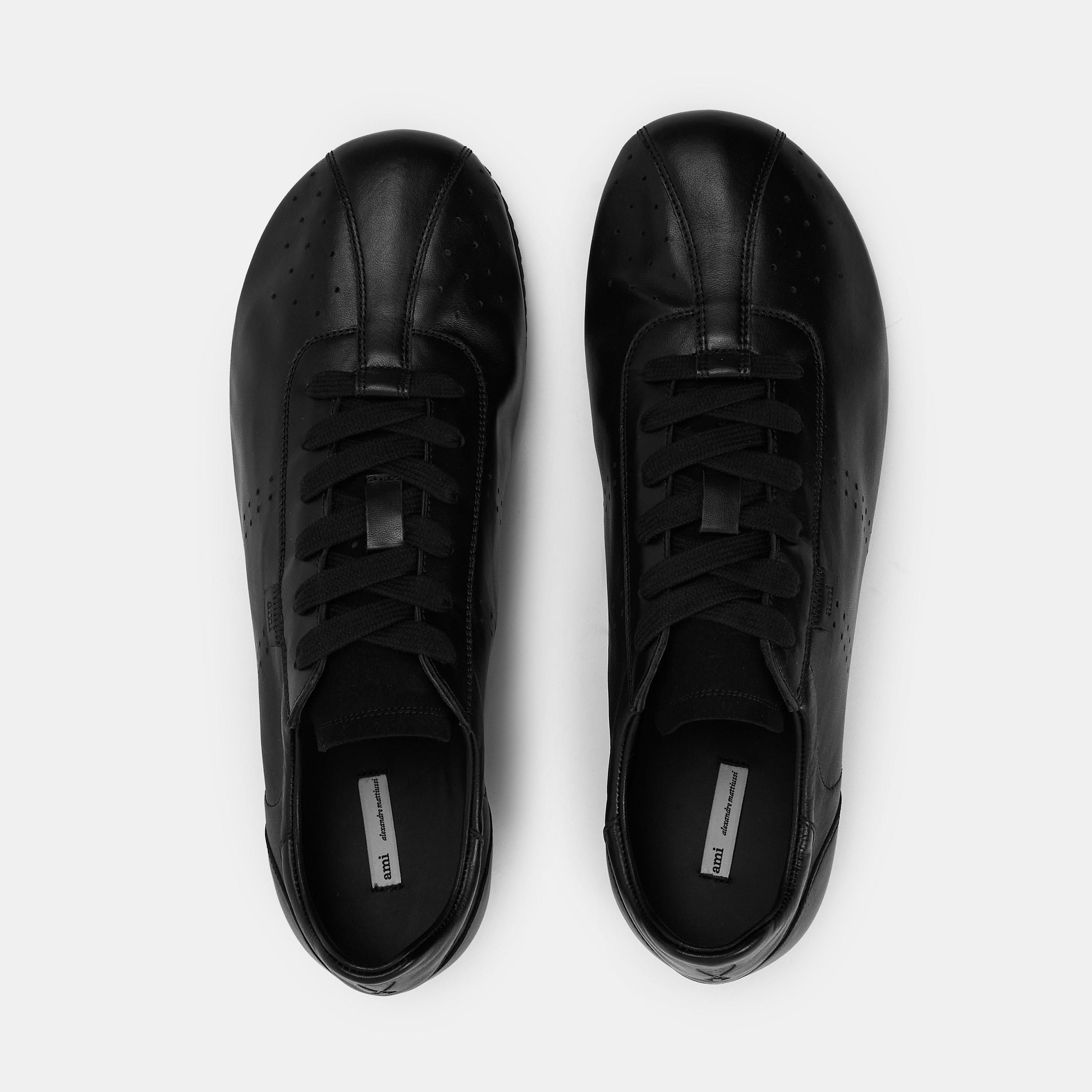 Black - Ami Paris - Men's Nappa Low-Top Trainers - 5