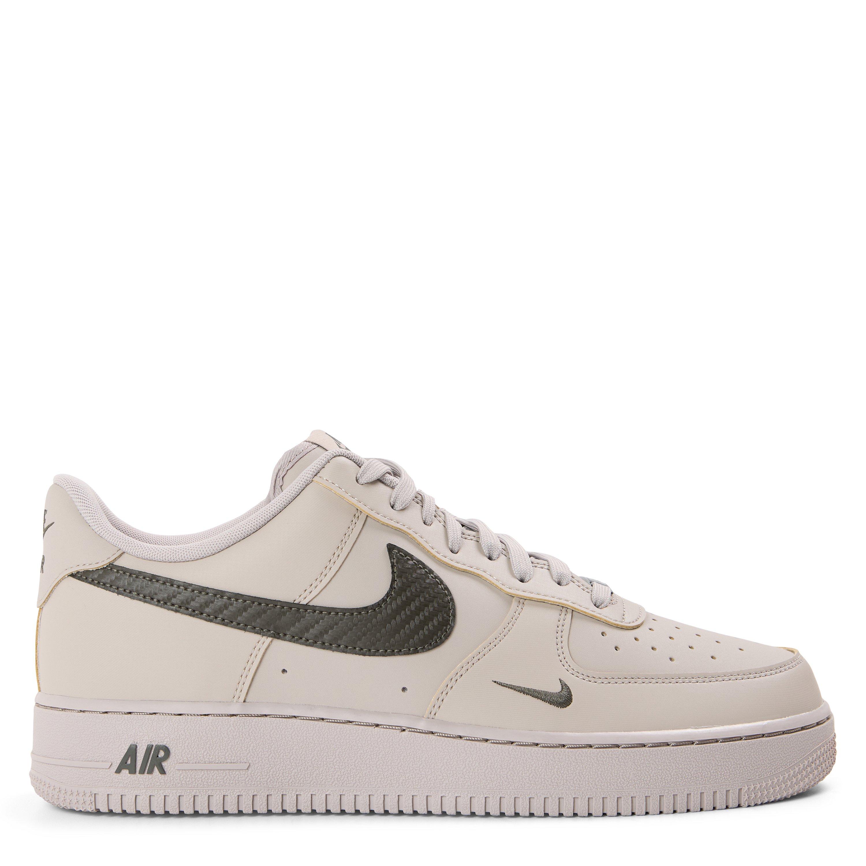 Nike Mens Air Force 1 07 Shoes