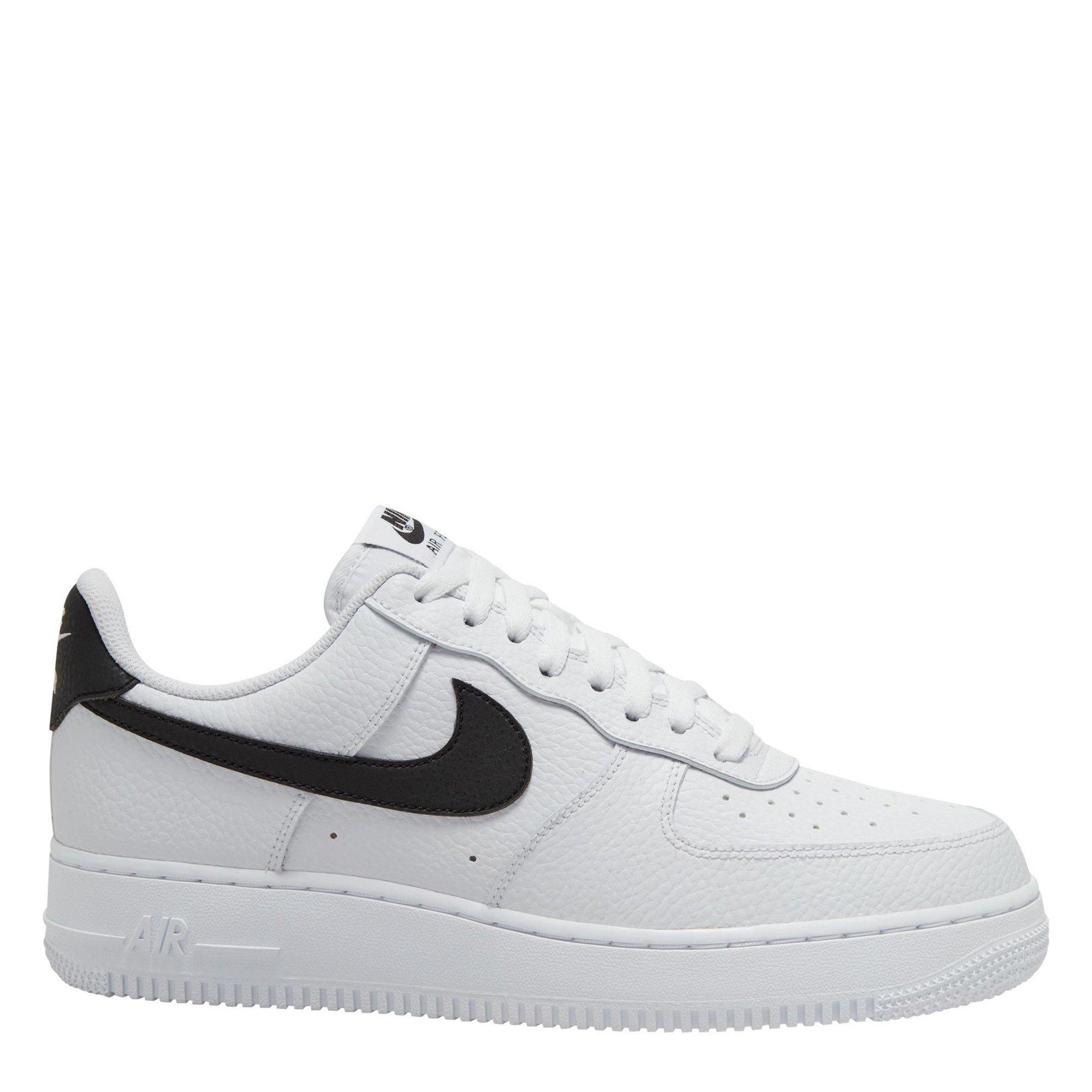 Nike Men's Air Force 1 07 Shoes - White/Black - 8 (42)