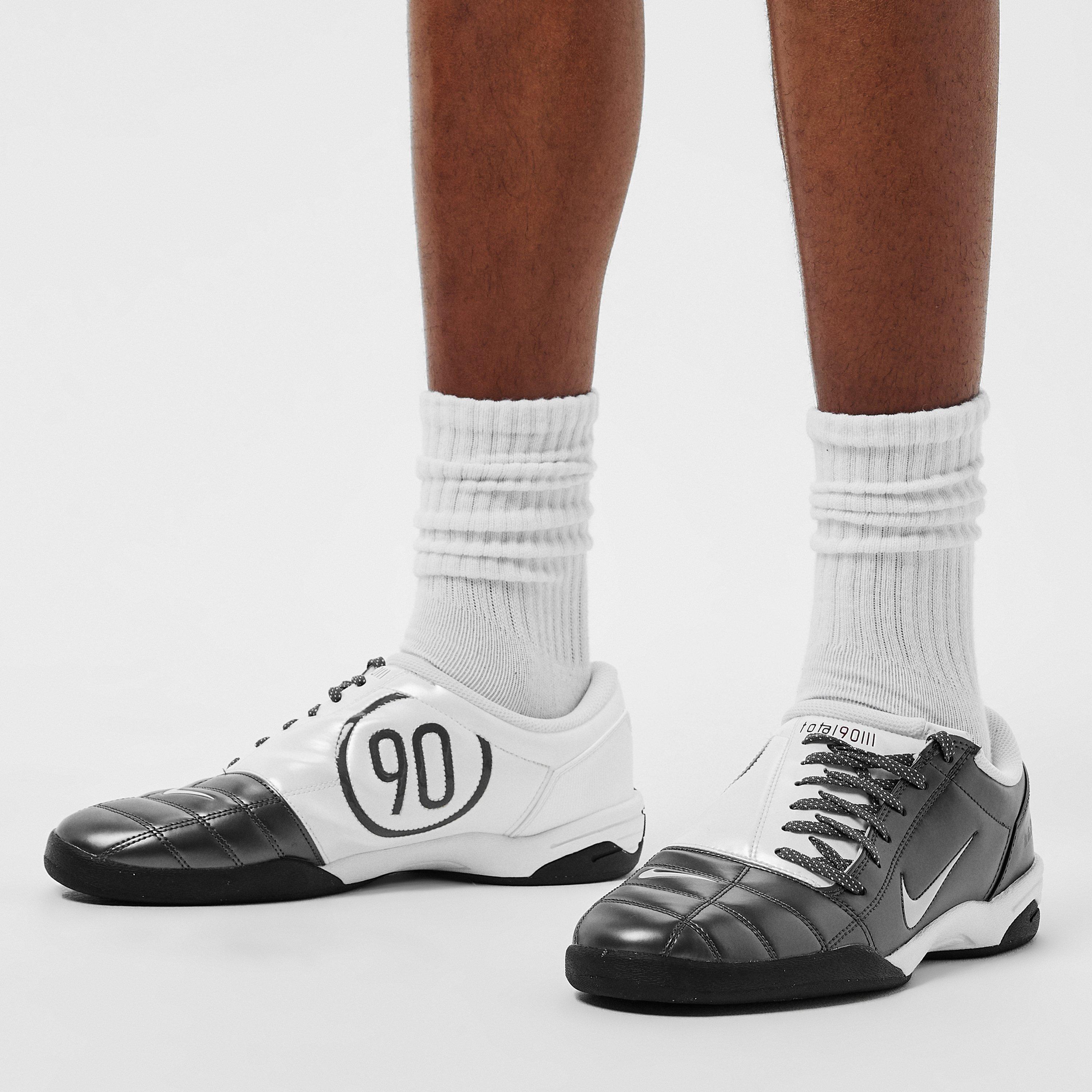 Lt Graphite - Nike - Total 90 Trainers - 3