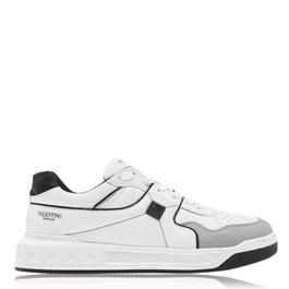 Valentino Garavani Roman Stud Low Trainer