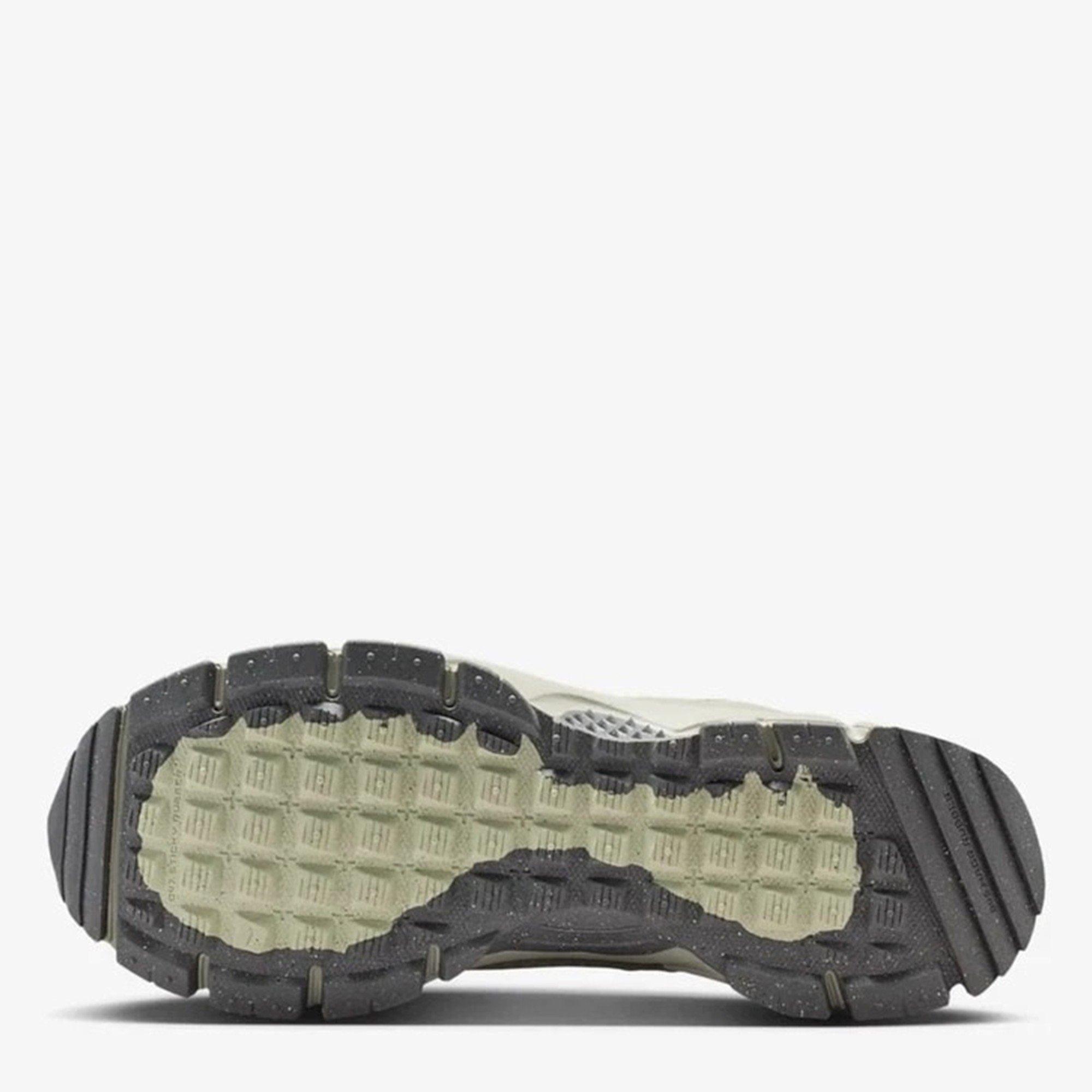 Silver Sage - Nike - Vomero Roam Low Trainers - 3