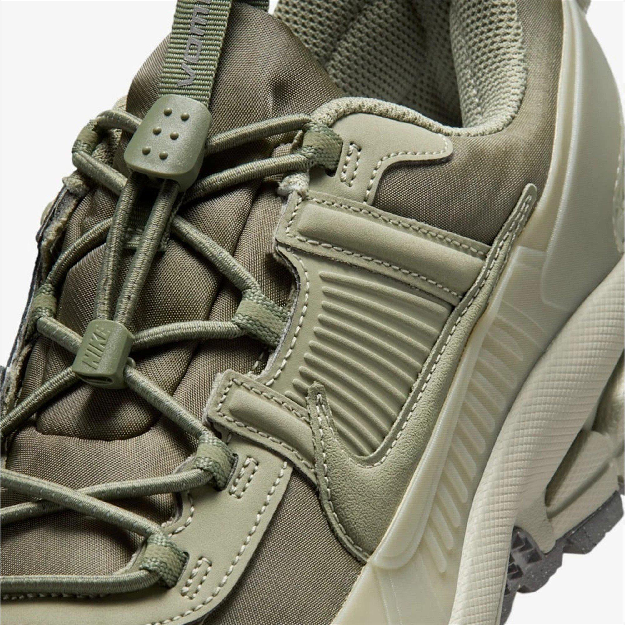 Silver Sage - Nike - Vomero Roam Low Trainers - 7