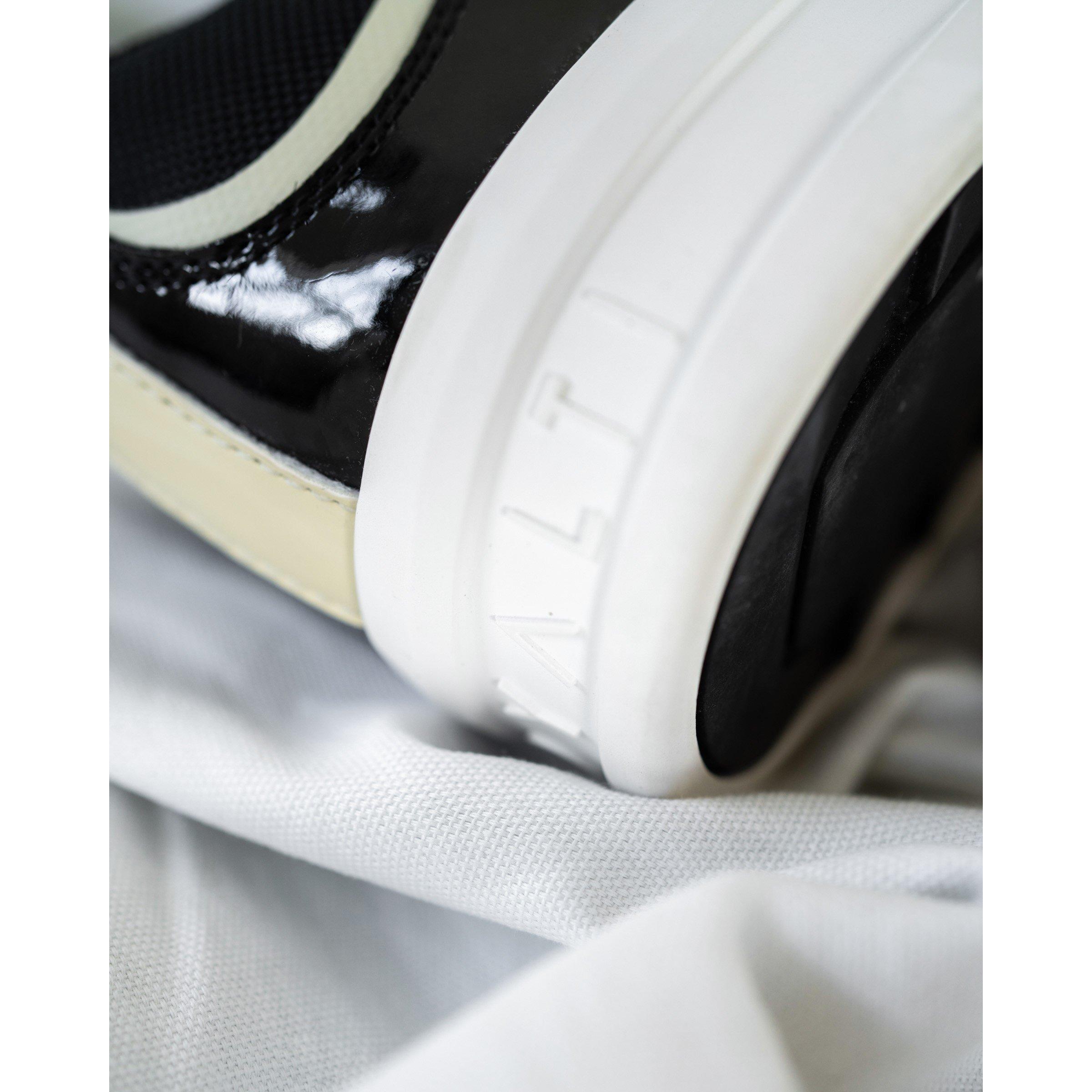 Sort/Sand - Loyalti - Ritual Runner Trainers - 9