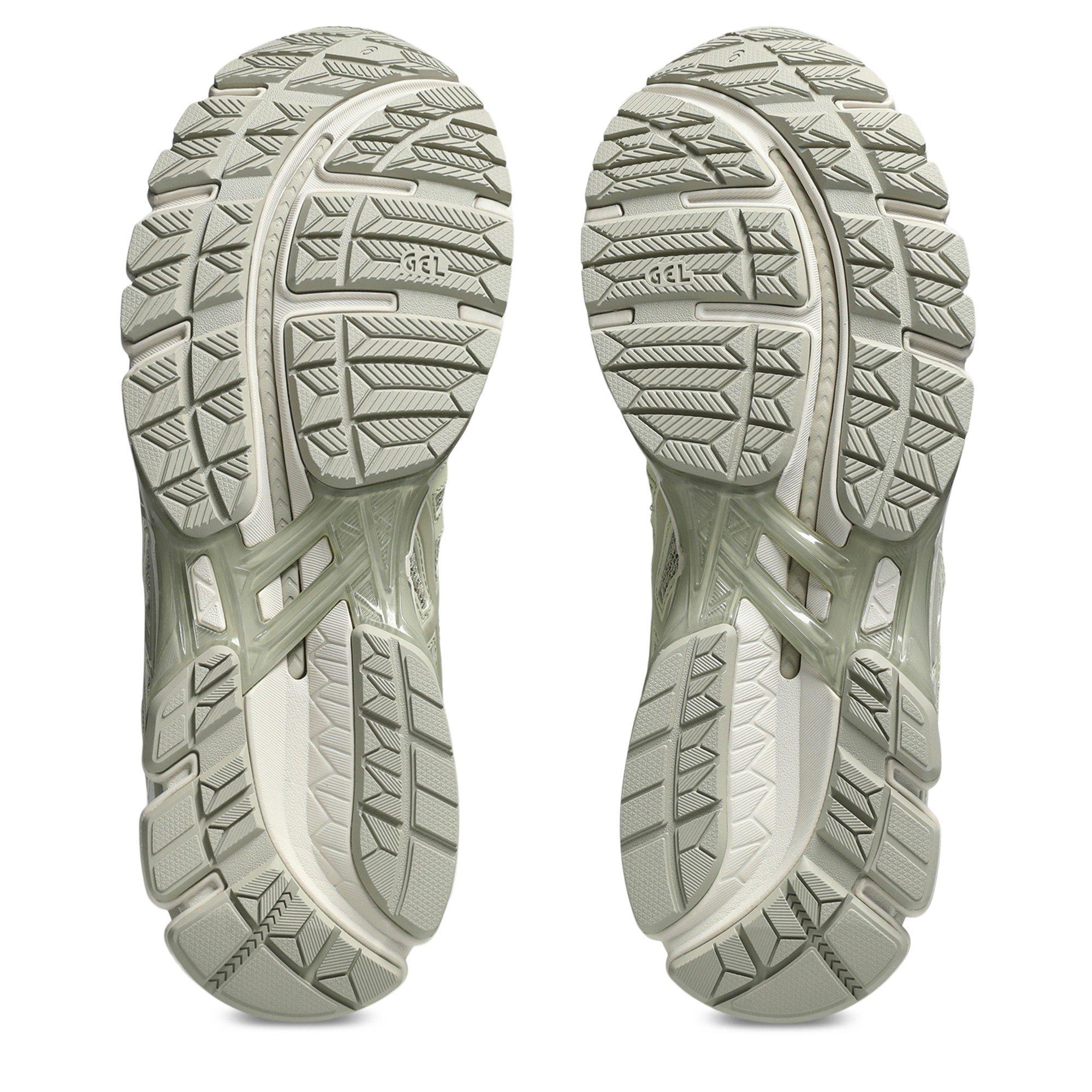 Fossil/Cream - Asics - Mens Gel-Kayano 20 Sneaker - 4