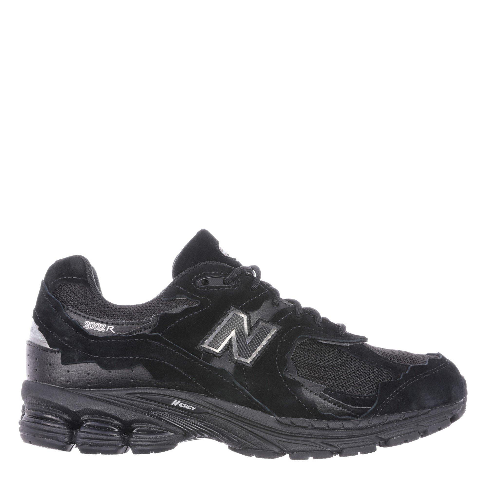New Balance NB 2002R Gore-Tex® Mens - Black/Black - Size 9.5 (44)