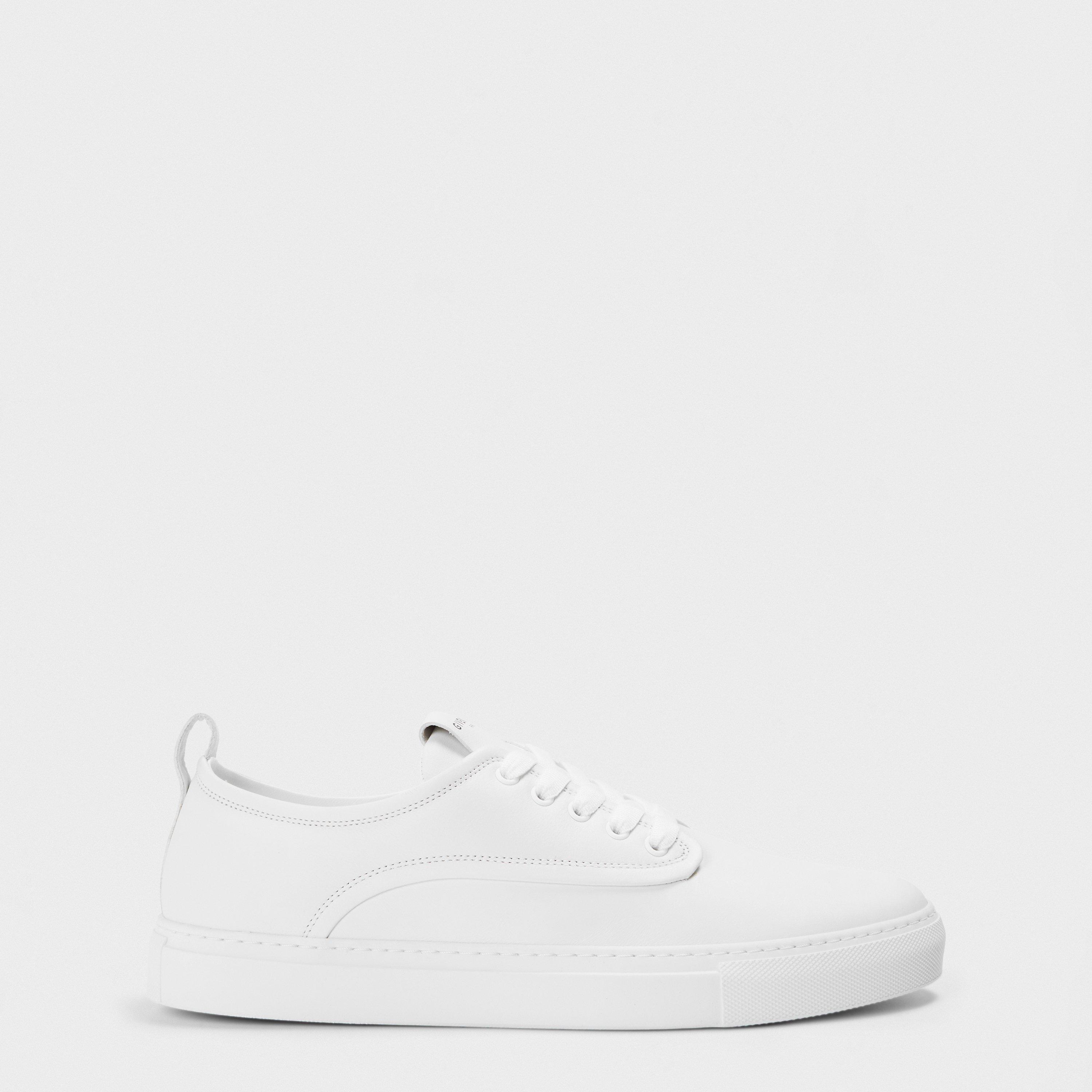 GIVENCHY Men's GIV City Low-Top Trainers - White - Size 9 (43)