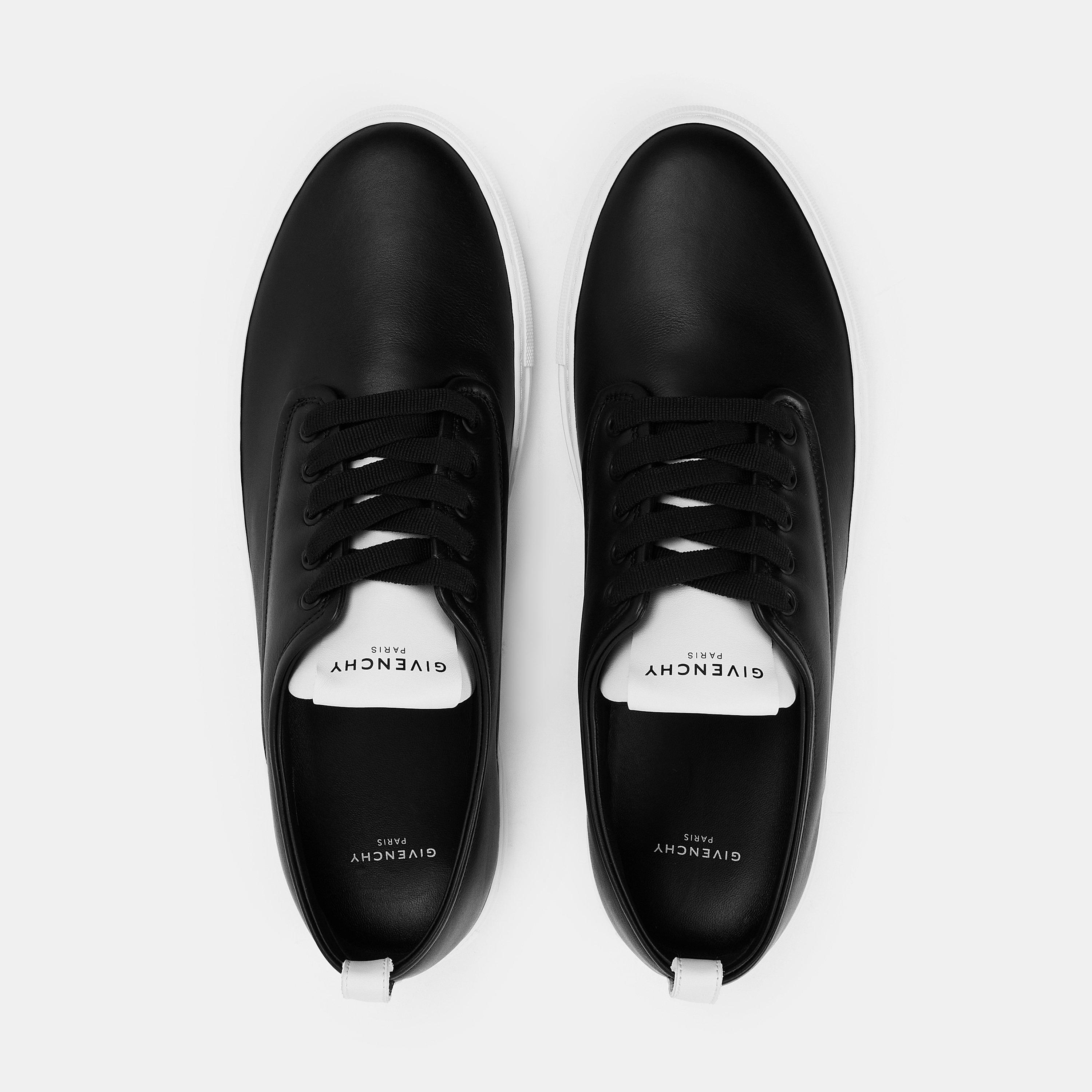 Black - GIVENCHY - Men's GIV City Low-Top Trainers - 5