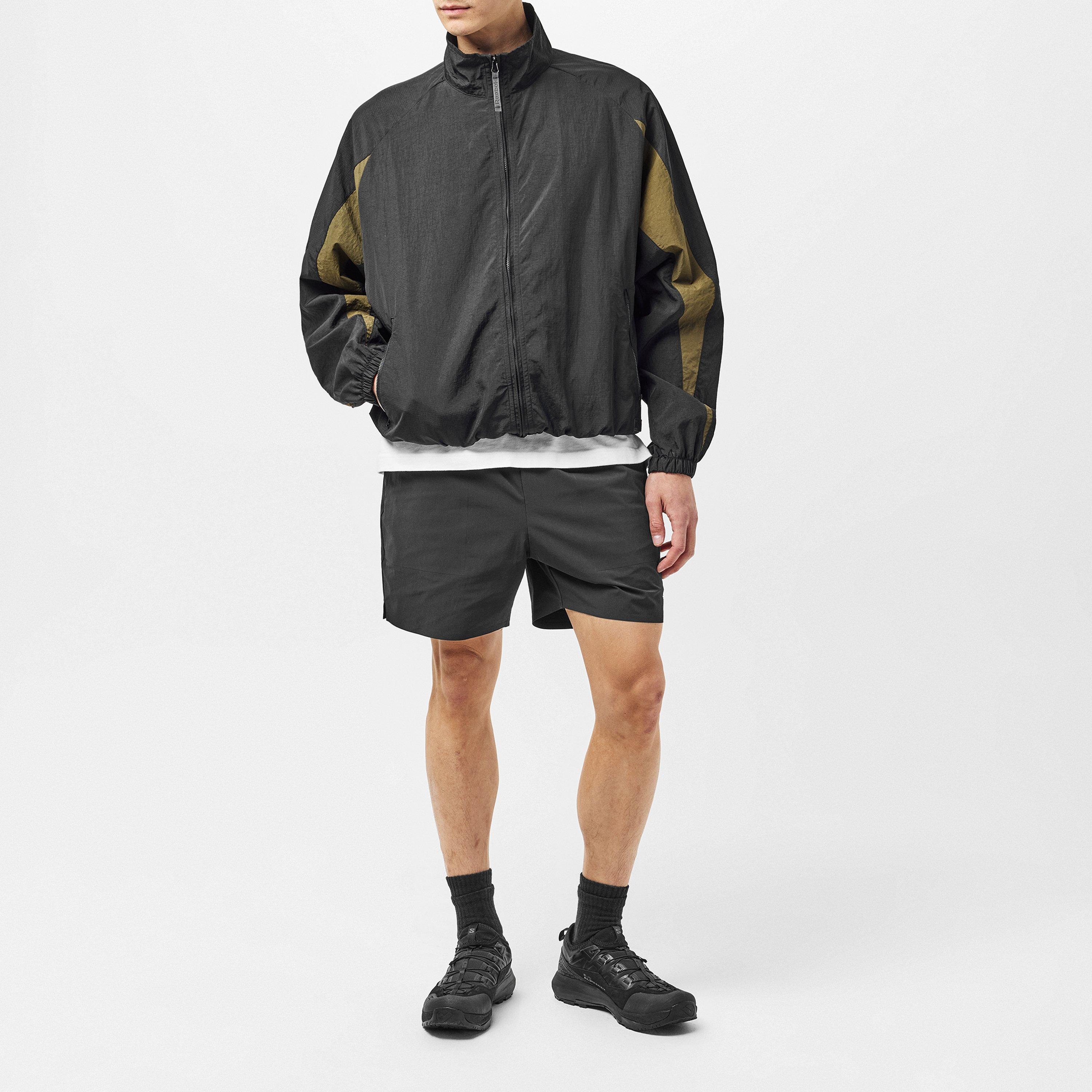 Black - Salomon - Men's Alpinway Advanced Low-Top Trainers - 4