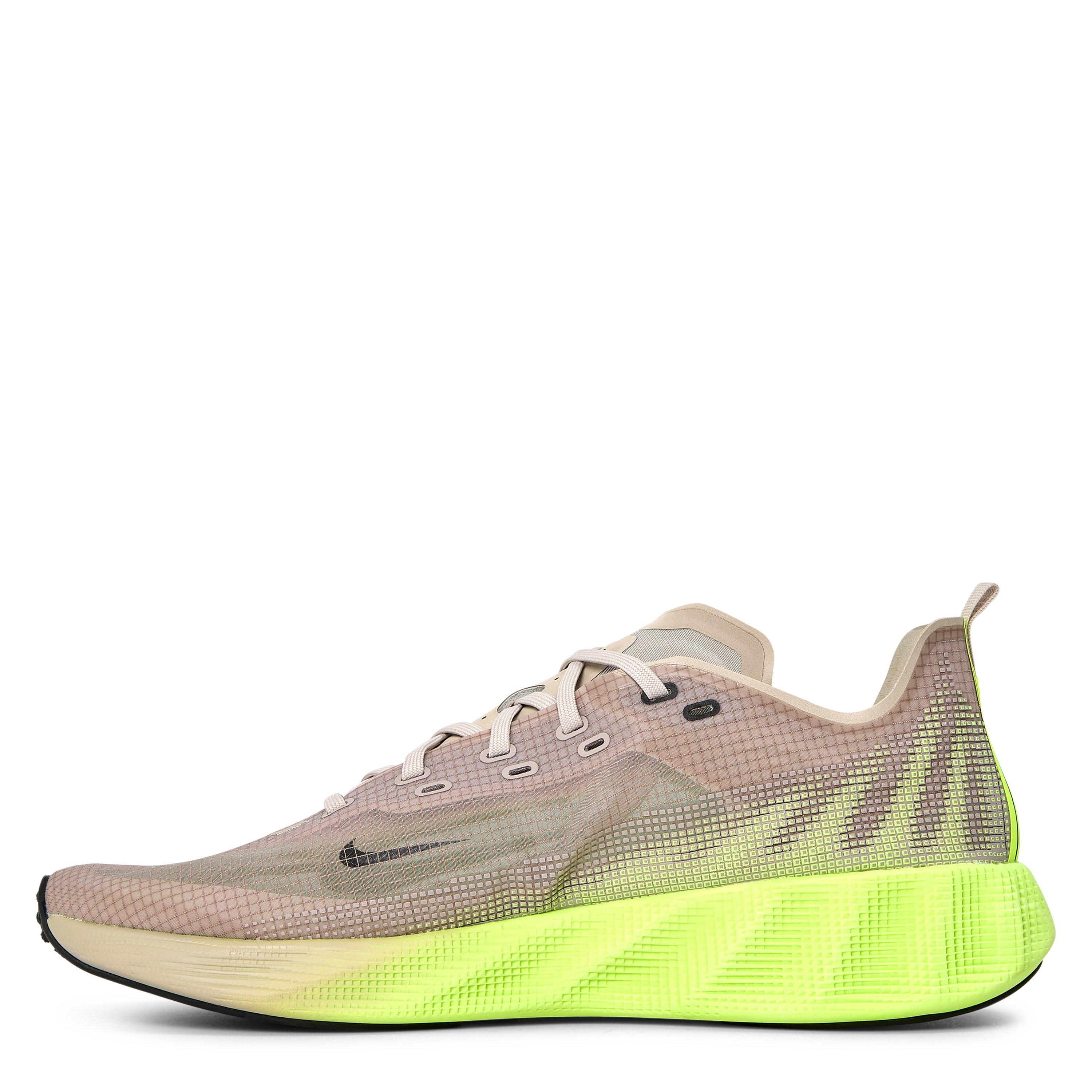 Volt/Cream - Nike - Men's Trainers - 2