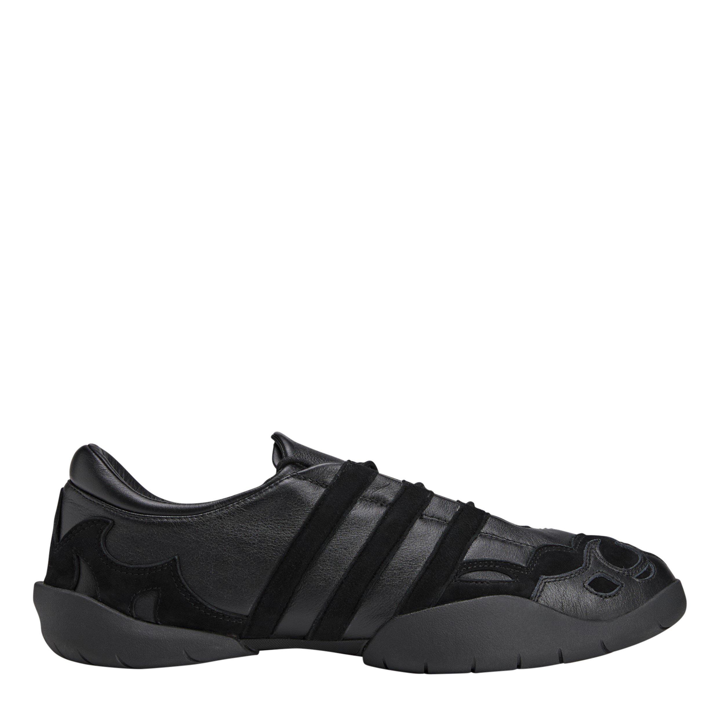 Black - Y3 - Men's Regu 2002 Low-Top Trainers - 1