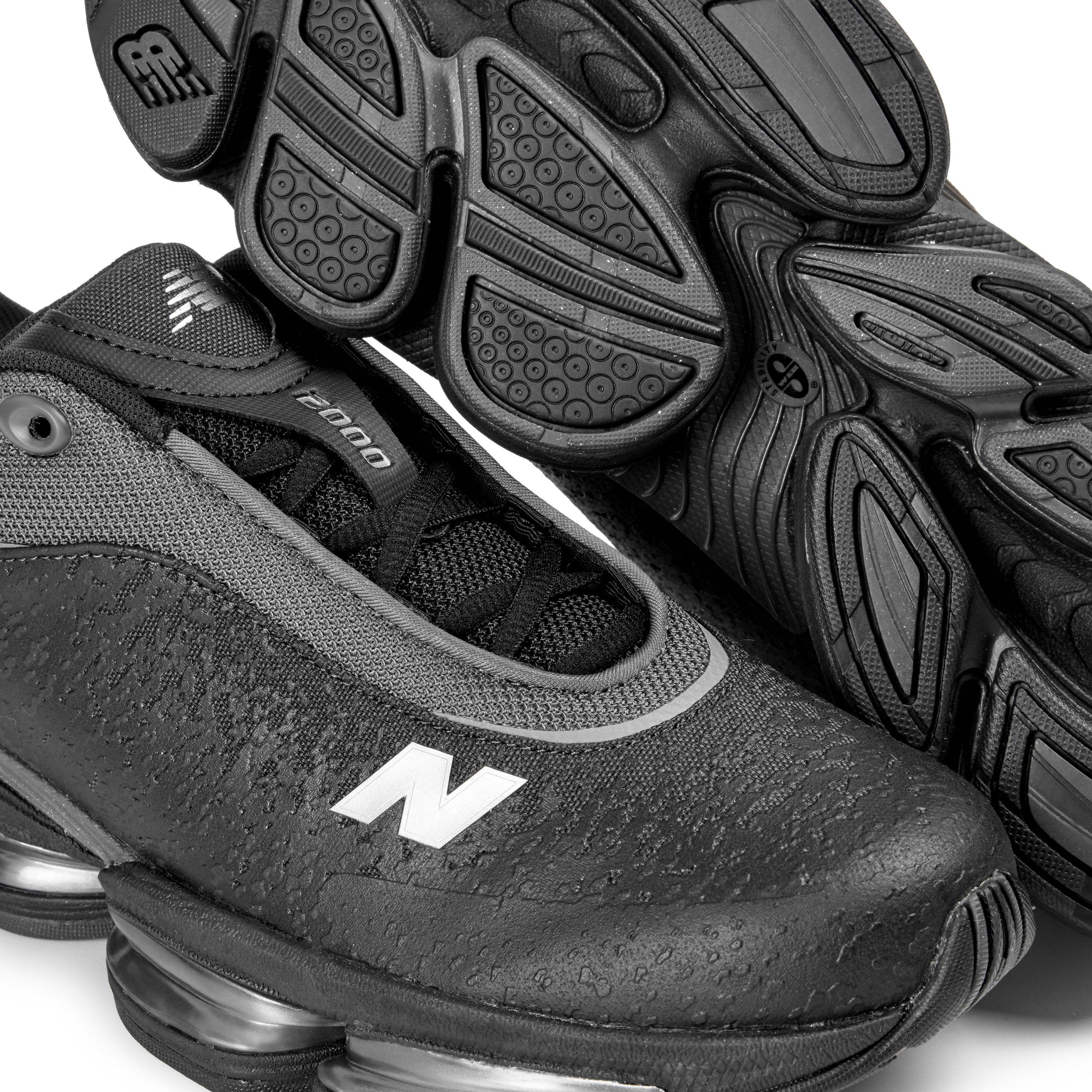 Black/Magnet - New Balance - Men's 2000S Mesh Runners - 5
