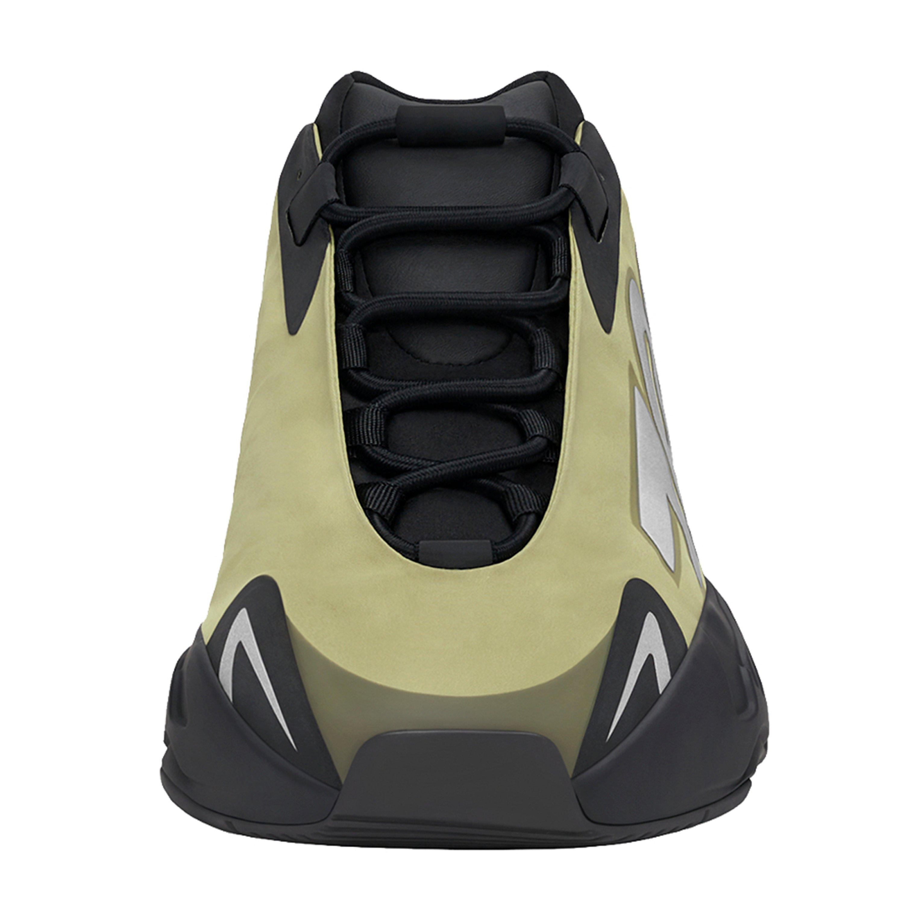 Adidas Yeezy deals Boost 700 MNVN “Metallic”