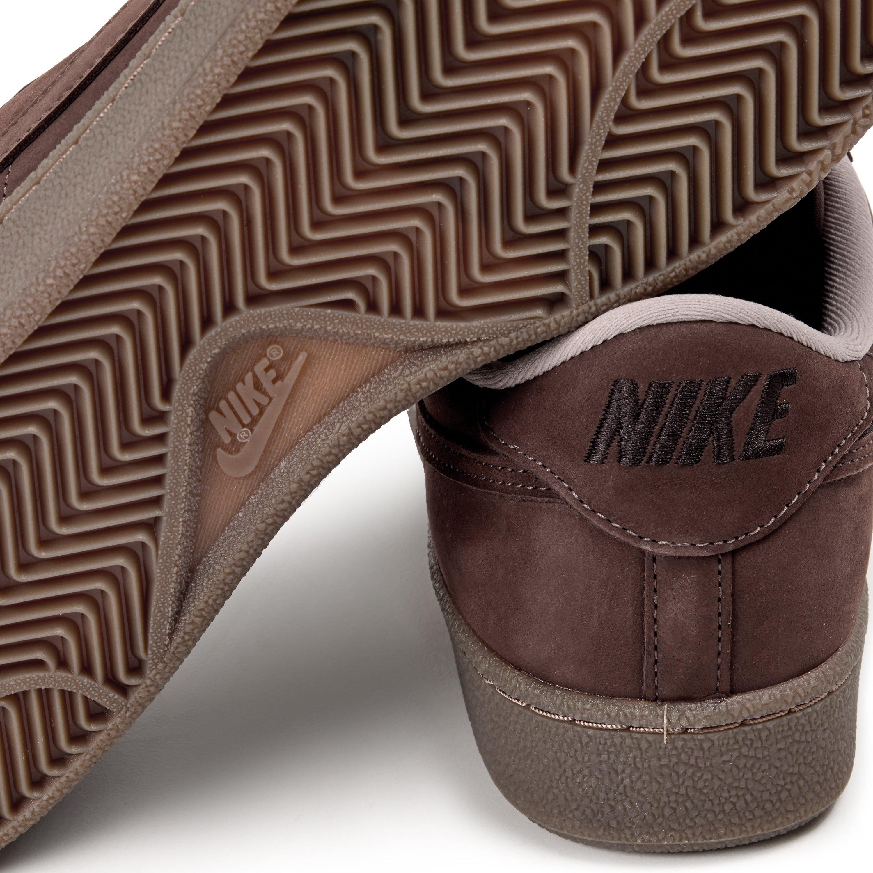 Chocolate - Nike - Men's Tennis Classic Leather Low-Top Trainers - 3